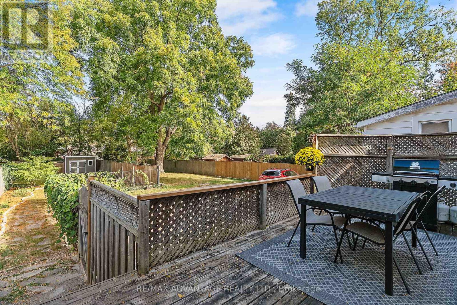 74 Emery Street E, London South (South F), Ontario  N6C 2C8 - Photo 41 - X12462894