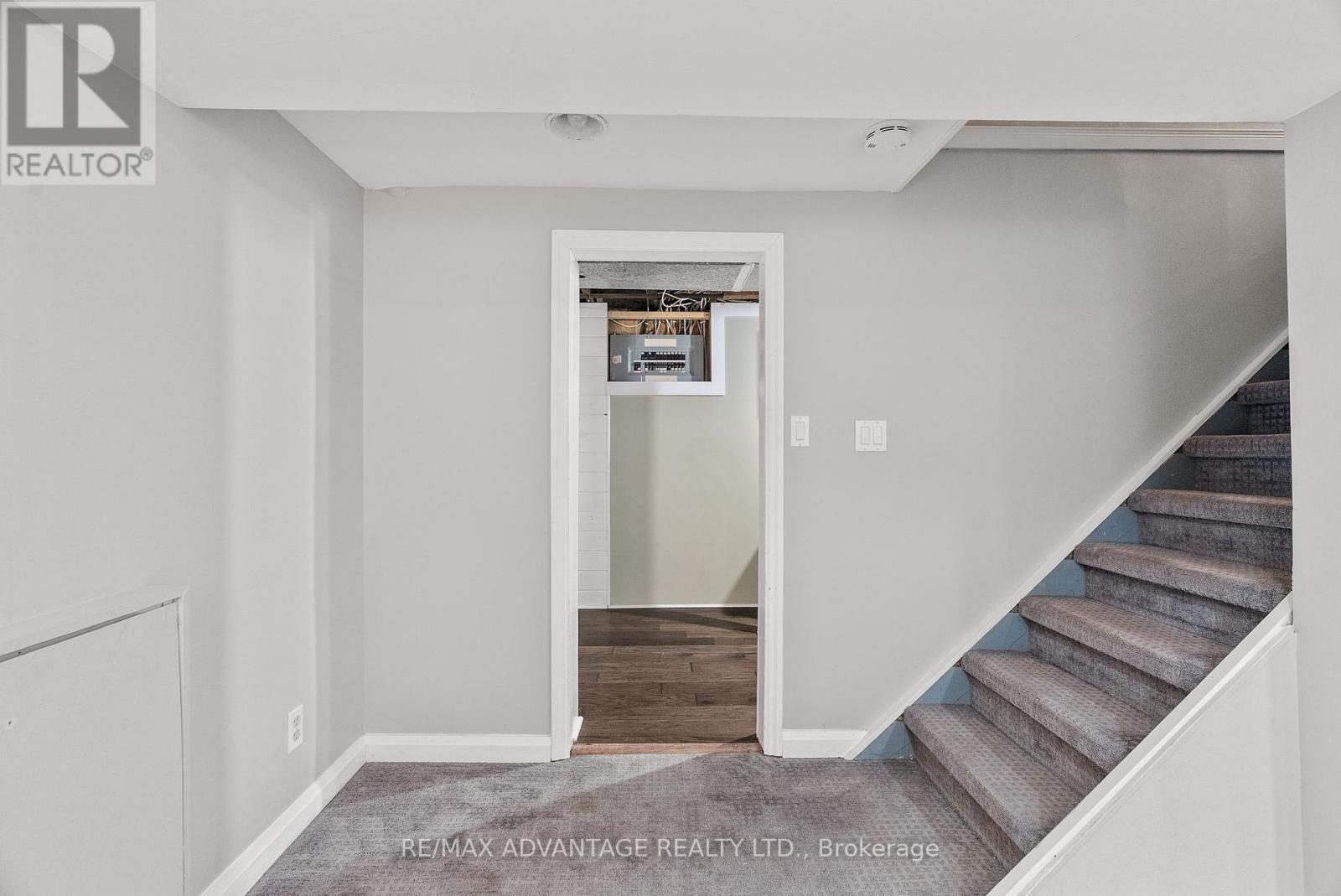 74 Emery Street E, London South (South F), Ontario  N6C 2C8 - Photo 38 - X12462894