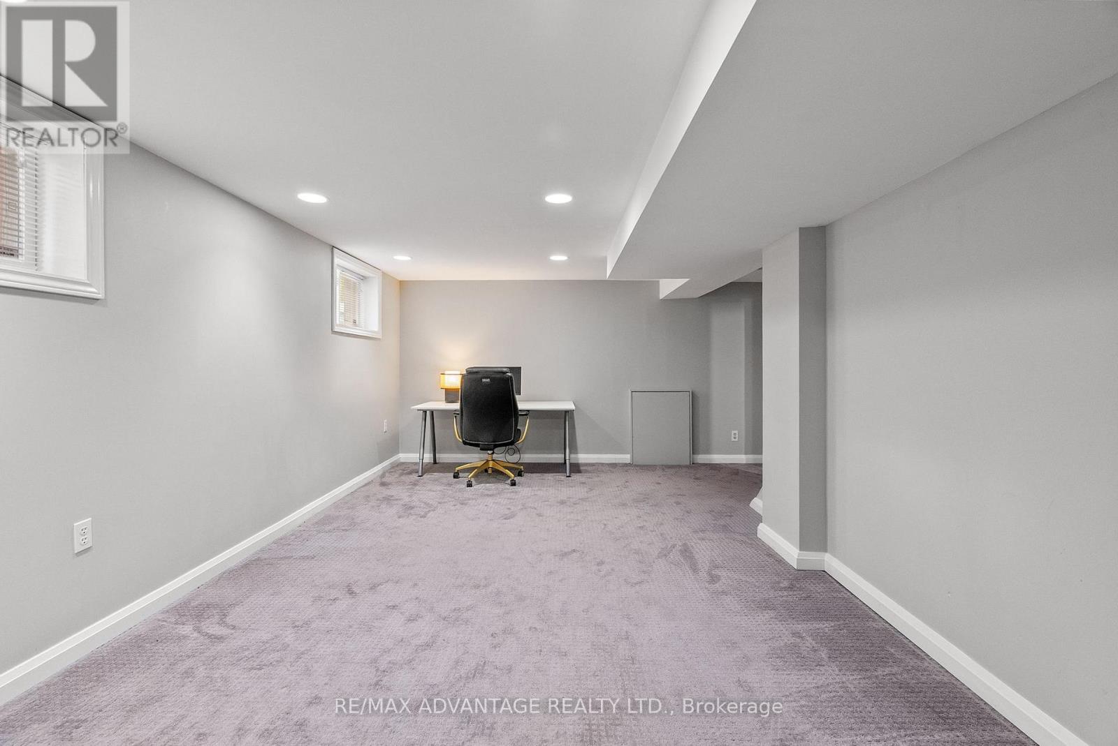 74 Emery Street E, London South (South F), Ontario  N6C 2C8 - Photo 36 - X12462894