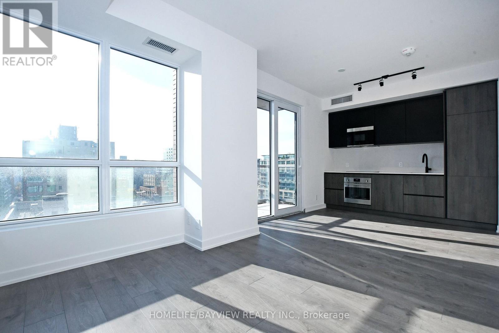 1217 - 108 Peter Street, Toronto, Ontario  M5V 2G7 - Photo 1 - C12464916