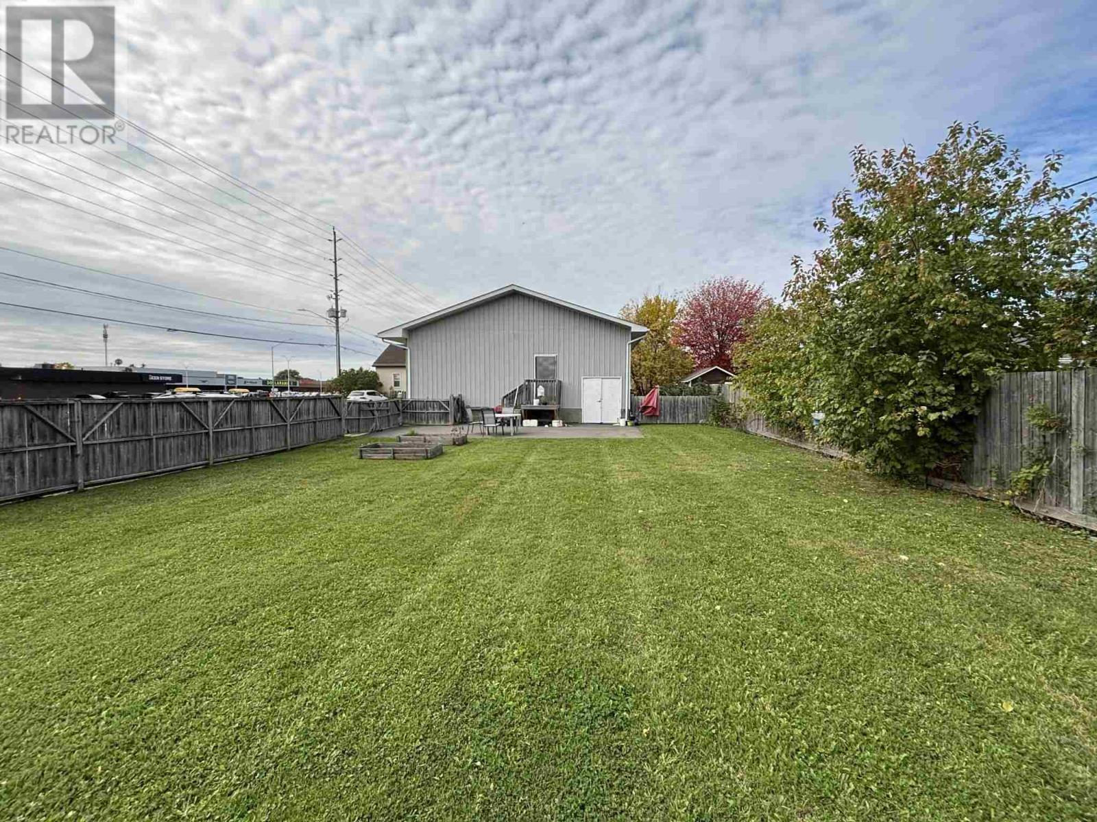 244 Second Lin W, Sault Ste. Marie, Ontario  P6C 2S3 - Photo 3 - SM252981