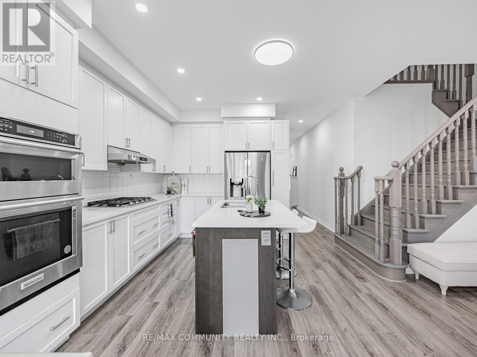 49 Hickling Lane, Ajax, Ontario  L1T 0P9 - Photo 12 - E12464899
