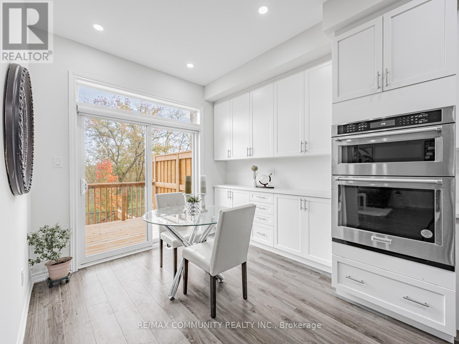 49 Hickling Lane, Ajax, Ontario  L1T 0P9 - Photo 14 - E12464899