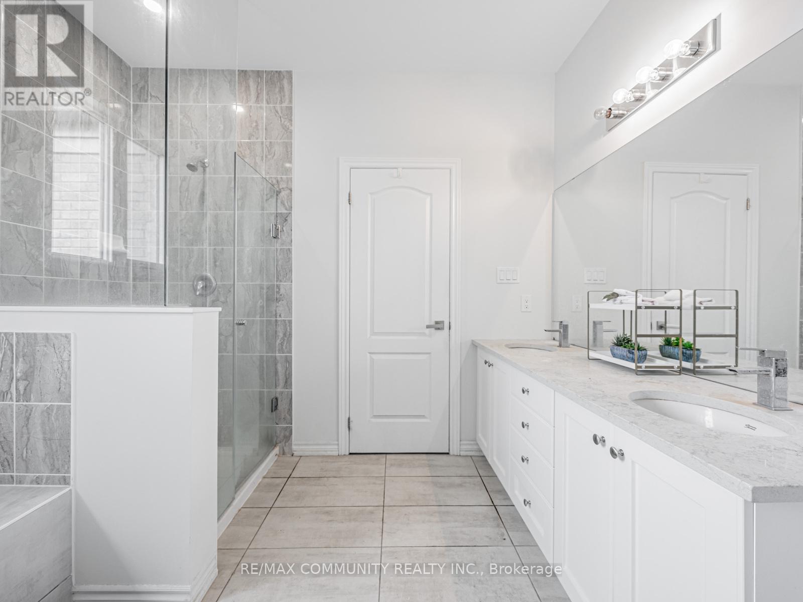 49 Hickling Lane, Ajax, Ontario  L1T 0P9 - Photo 22 - E12464899