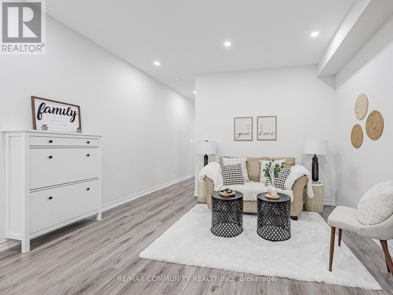 49 Hickling Lane, Ajax, Ontario  L1T 0P9 - Photo 7 - E12464899