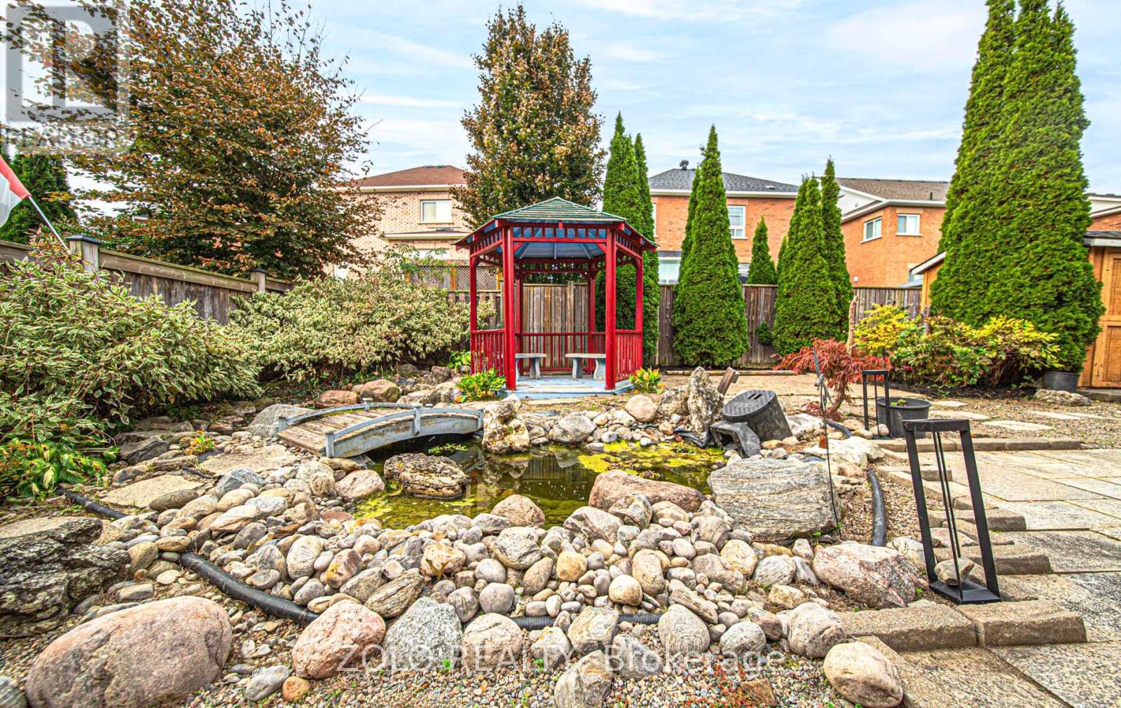 8 Covington Drive, Whitby, Ontario  L1M 2K4 - Photo 24 - E12464907