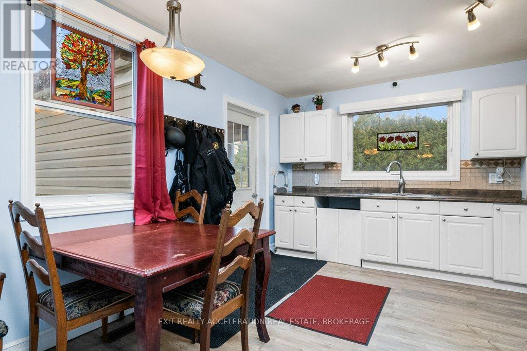8061 County Rd 2, Greater Napanee (Greater Napanee), Ontario  K0K 2W0 - Photo 10 - X12465074