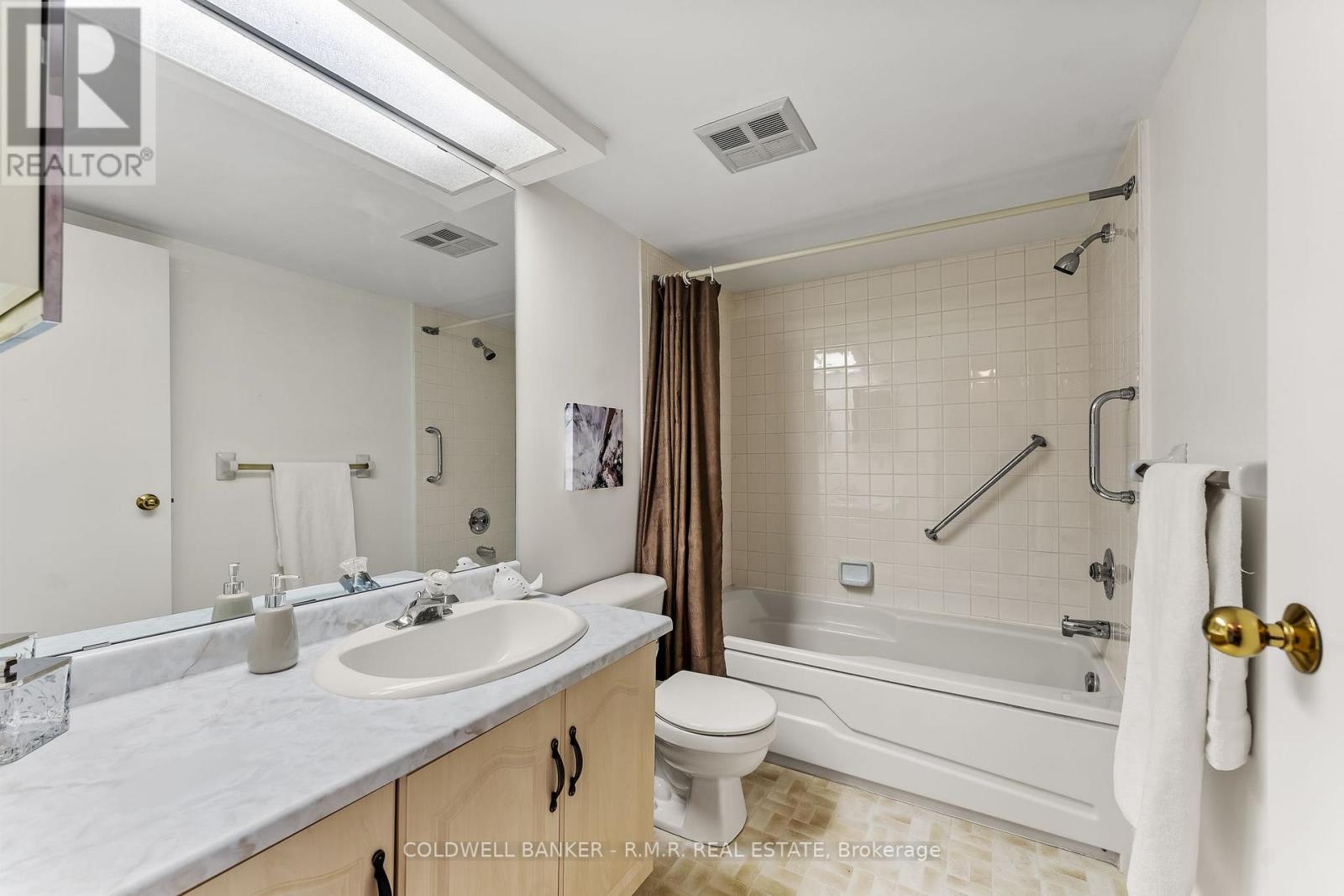 Ph2 - 600 Thornton Road N, Oshawa, Ontario  L1J 6T6 - Photo 22 - E12465147
