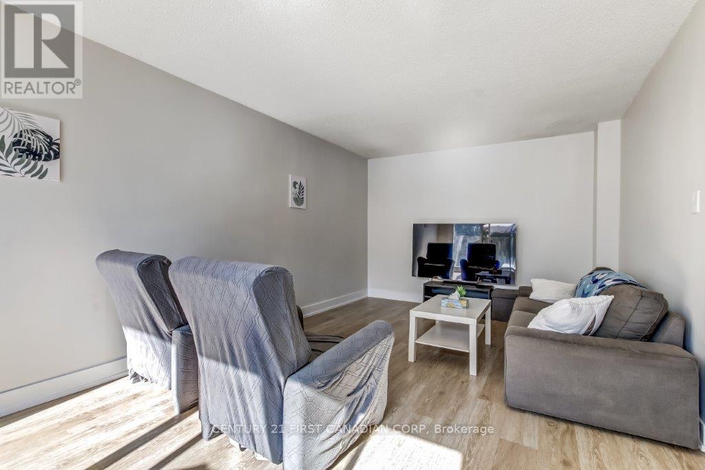 12 - 590 Millbank Drive, London South, Ontario  N6E 2H2 - Photo 5 - X12465018