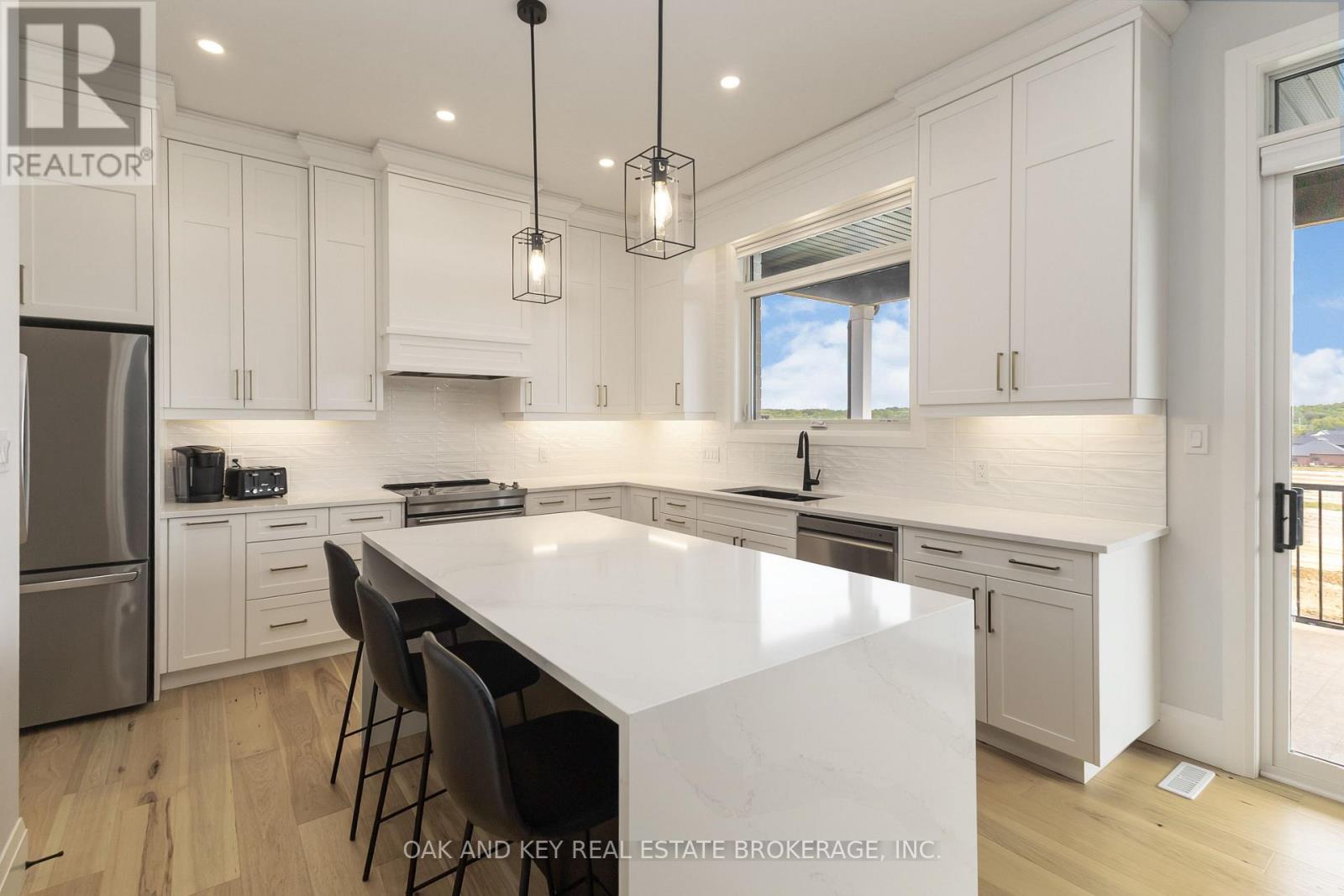 119 Daventry Way, Middlesex Centre, Ontario  N0L 1R0 - Photo 20 - X12465049