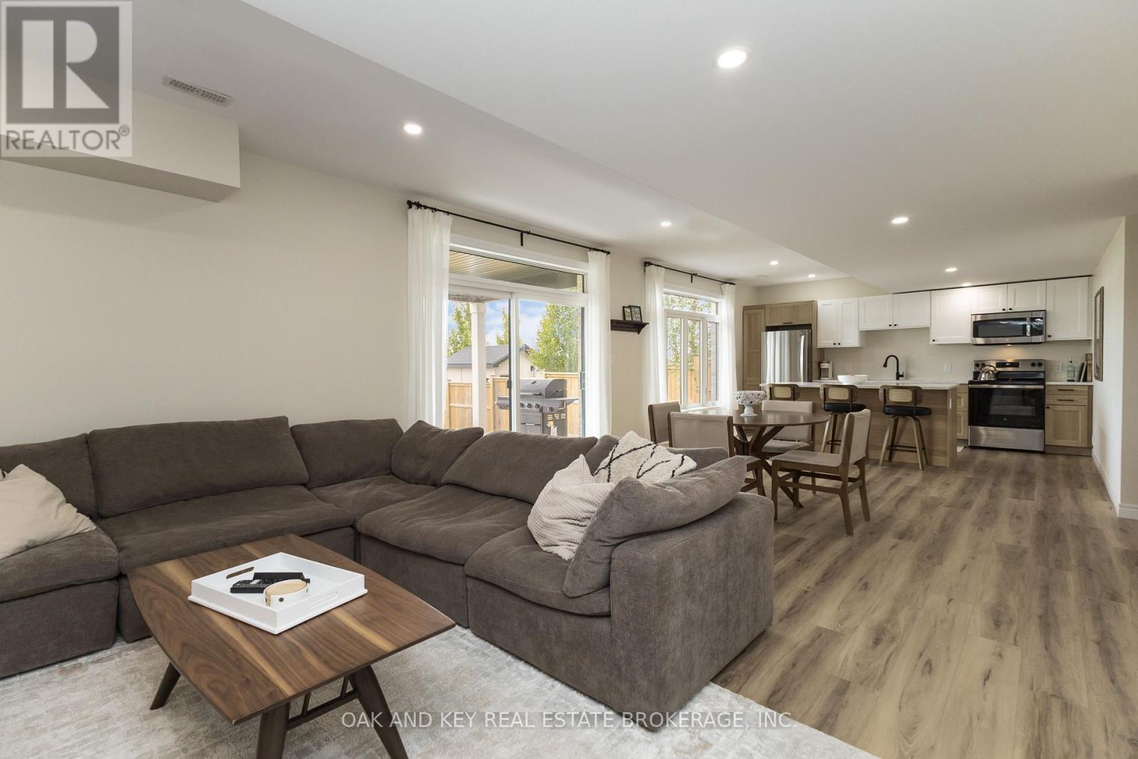 119 Daventry Way, Middlesex Centre, Ontario  N0L 1R0 - Photo 47 - X12465049