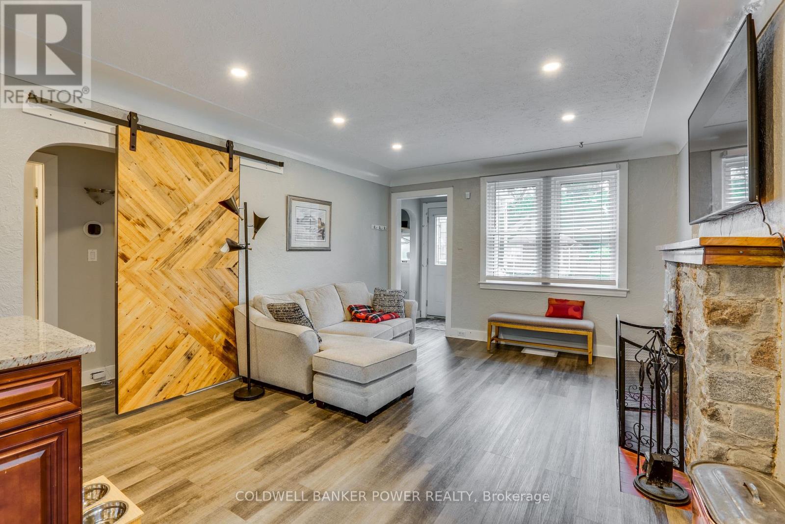 64 Bond Street, London South, Ontario  N6C 1W3 - Photo 5 - X12465101