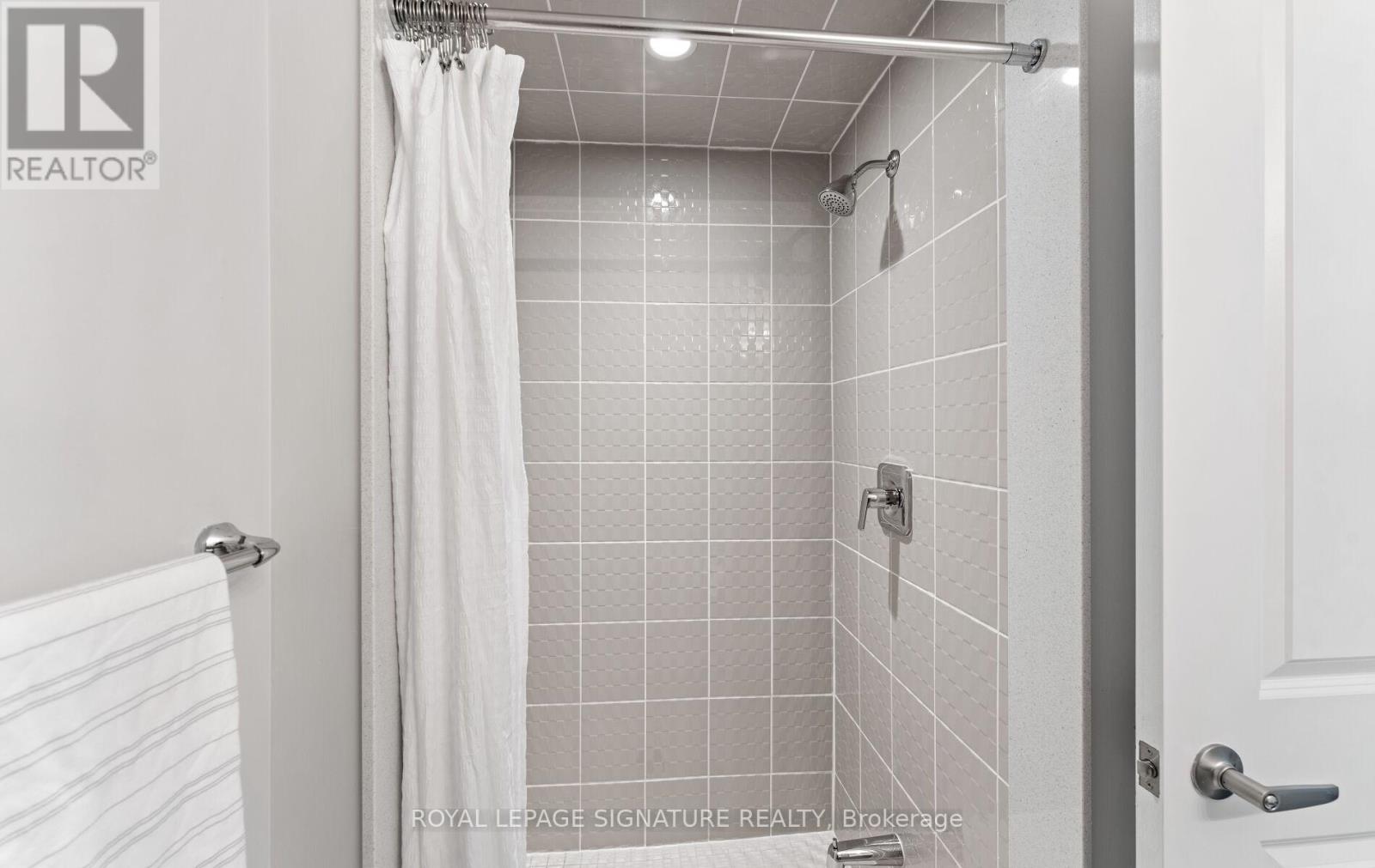 35 Hyderabad Lane, Markham, Ontario  L6E 0T8 - Photo 17 - N12464959
