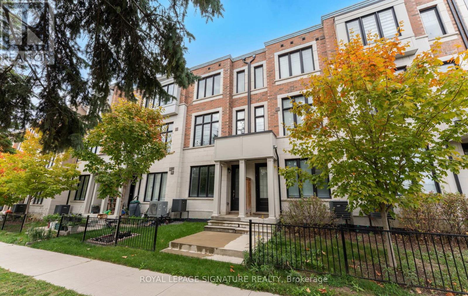35 Hyderabad Lane, Markham, Ontario  L6E 0T8 - Photo 2 - N12464959