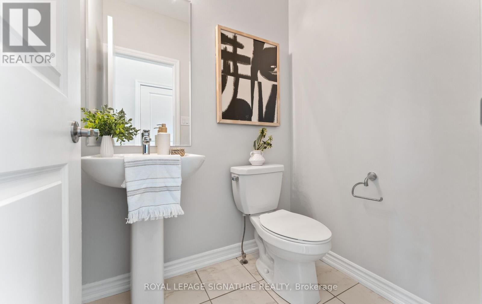 35 Hyderabad Lane, Markham, Ontario  L6E 0T8 - Photo 33 - N12464959