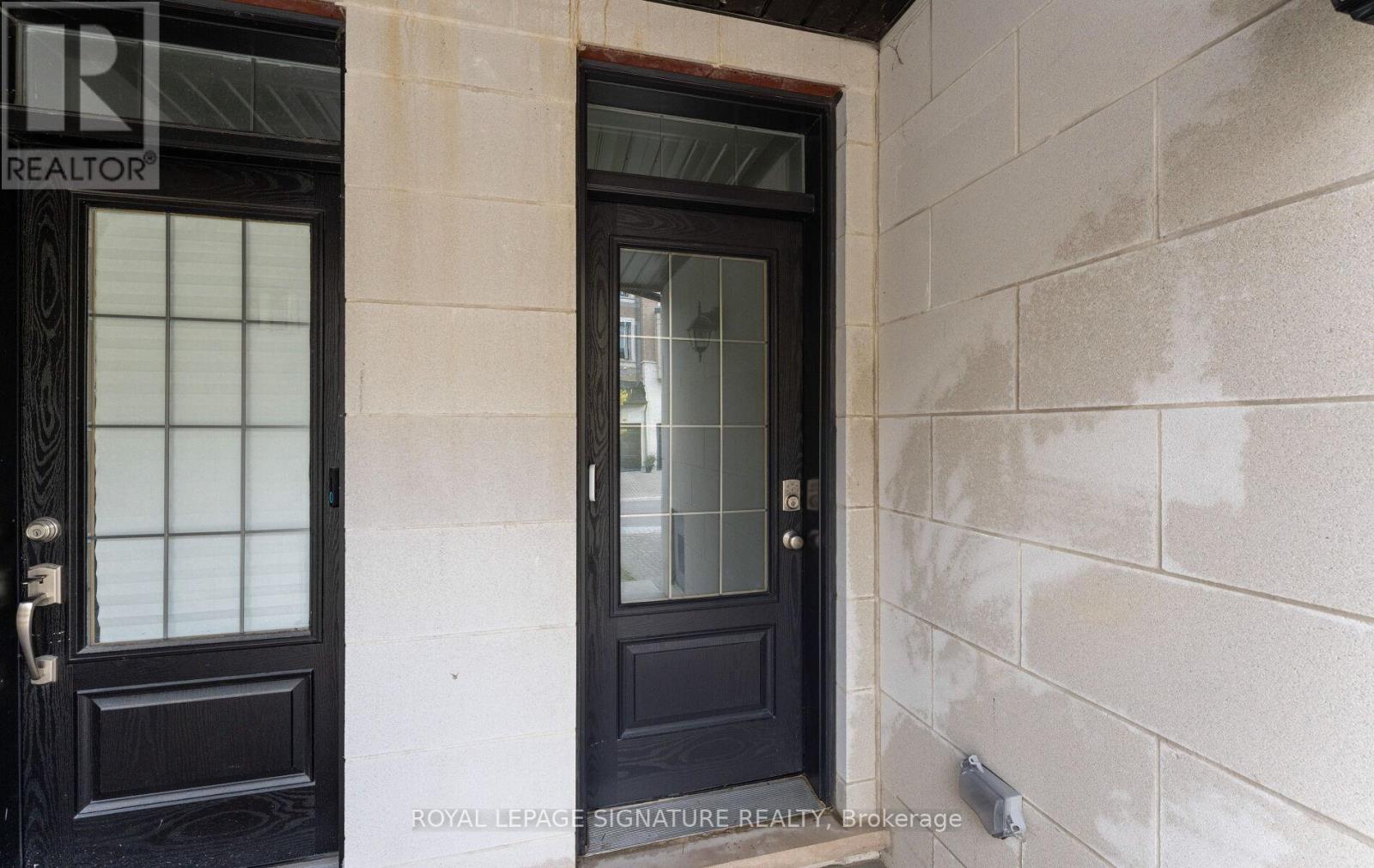 35 Hyderabad Lane, Markham, Ontario  L6E 0T8 - Photo 4 - N12464959
