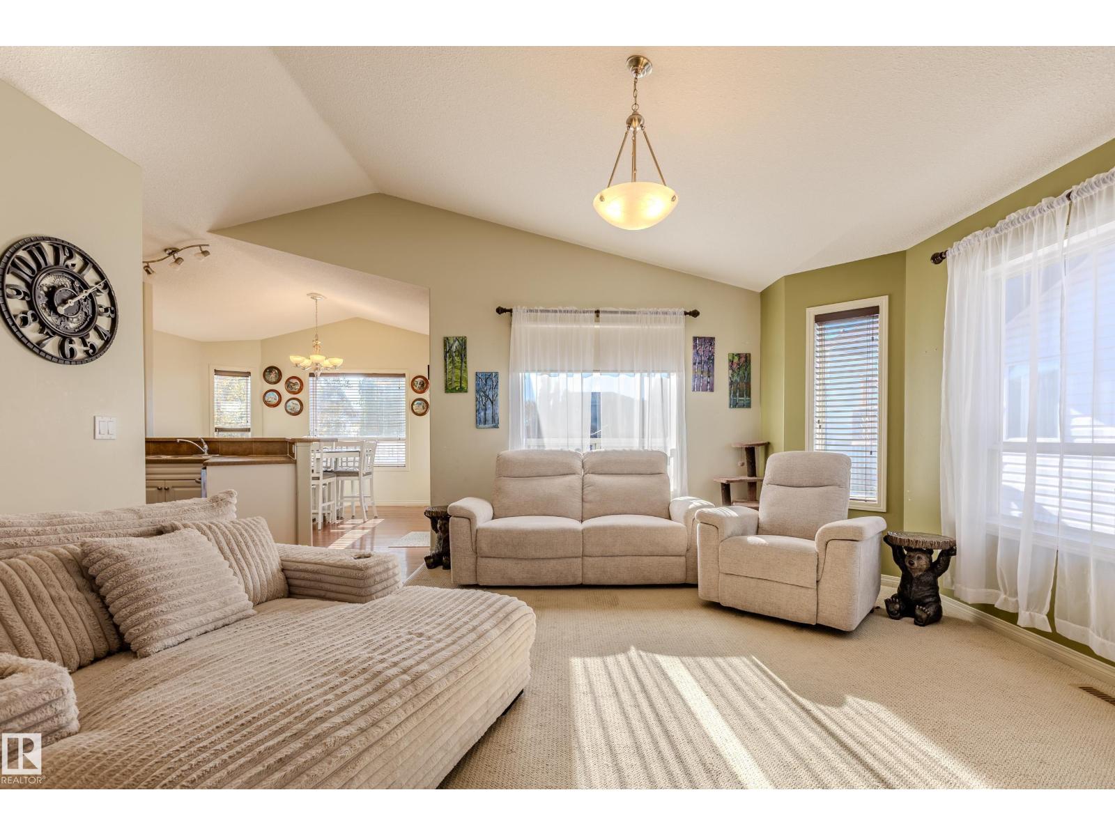 9309 106 Av, Morinville, Alberta  T8R 1T9 - Photo 5 - E4462265