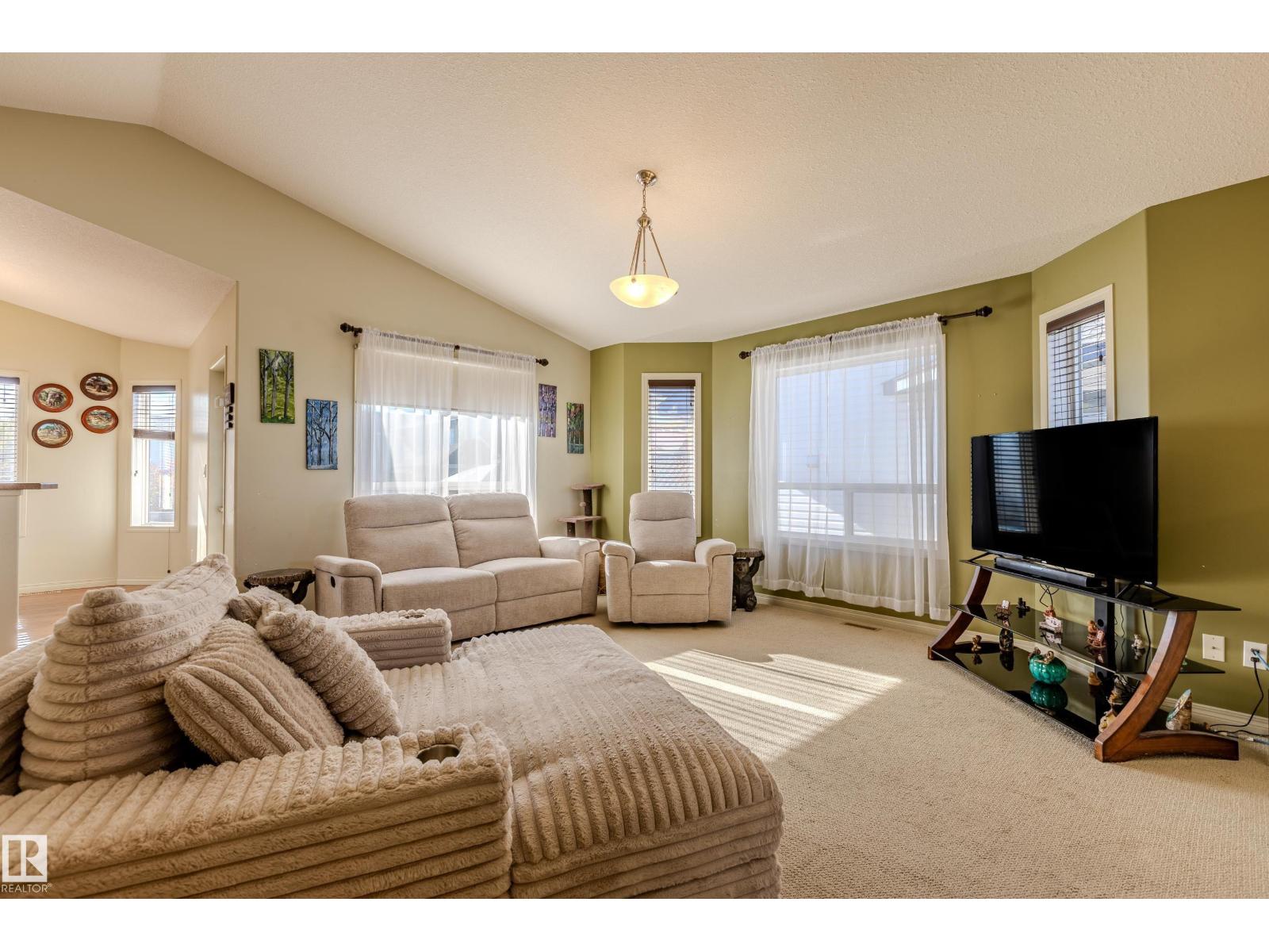 9309 106 Av, Morinville, Alberta  T8R 1T9 - Photo 7 - E4462265