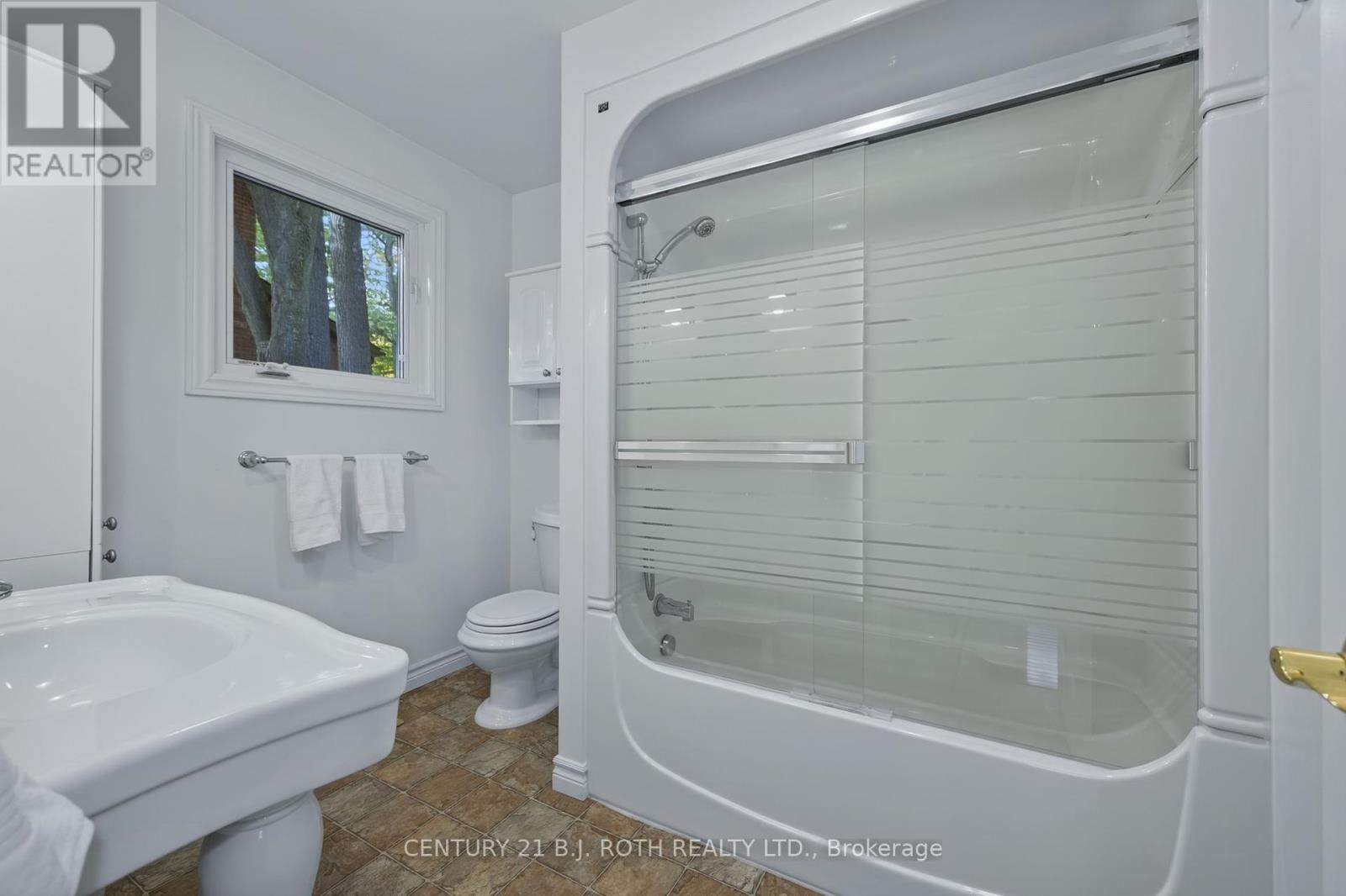 1890 Kensington Place, Severn, Ontario  L3V 7J9 - Photo 14 - S12464912
