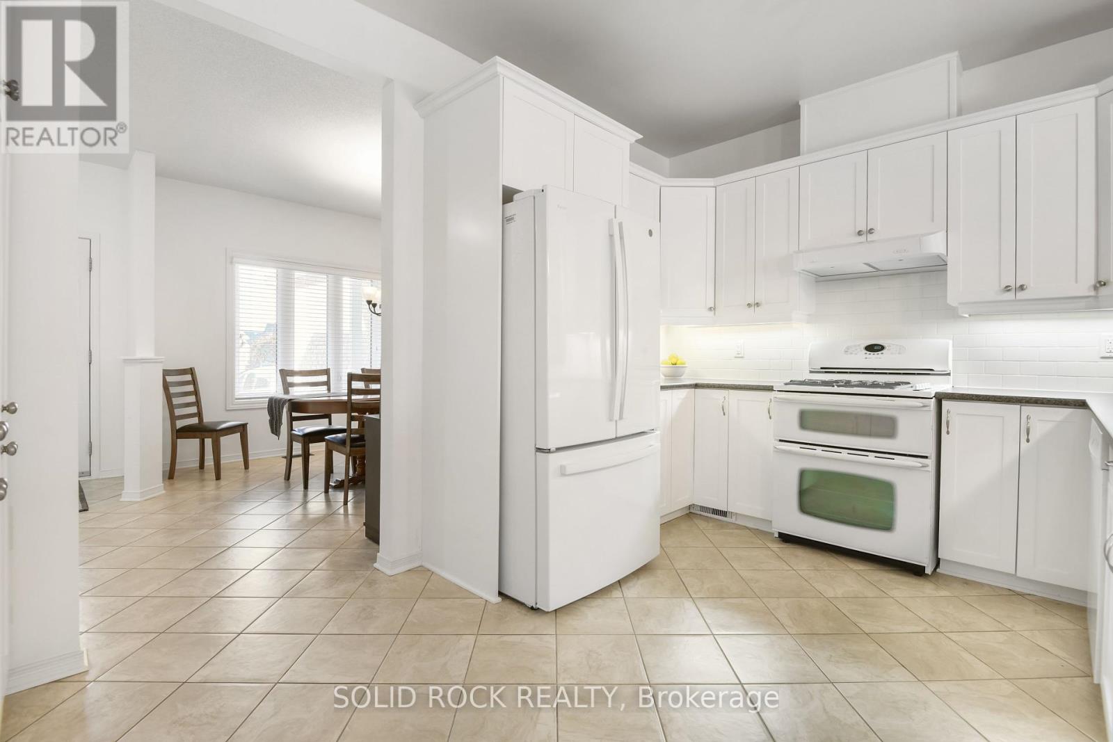 24 Moe Robillard Street, Arnprior, Ontario  K7S 0C2 - Photo 14 - X12465097
