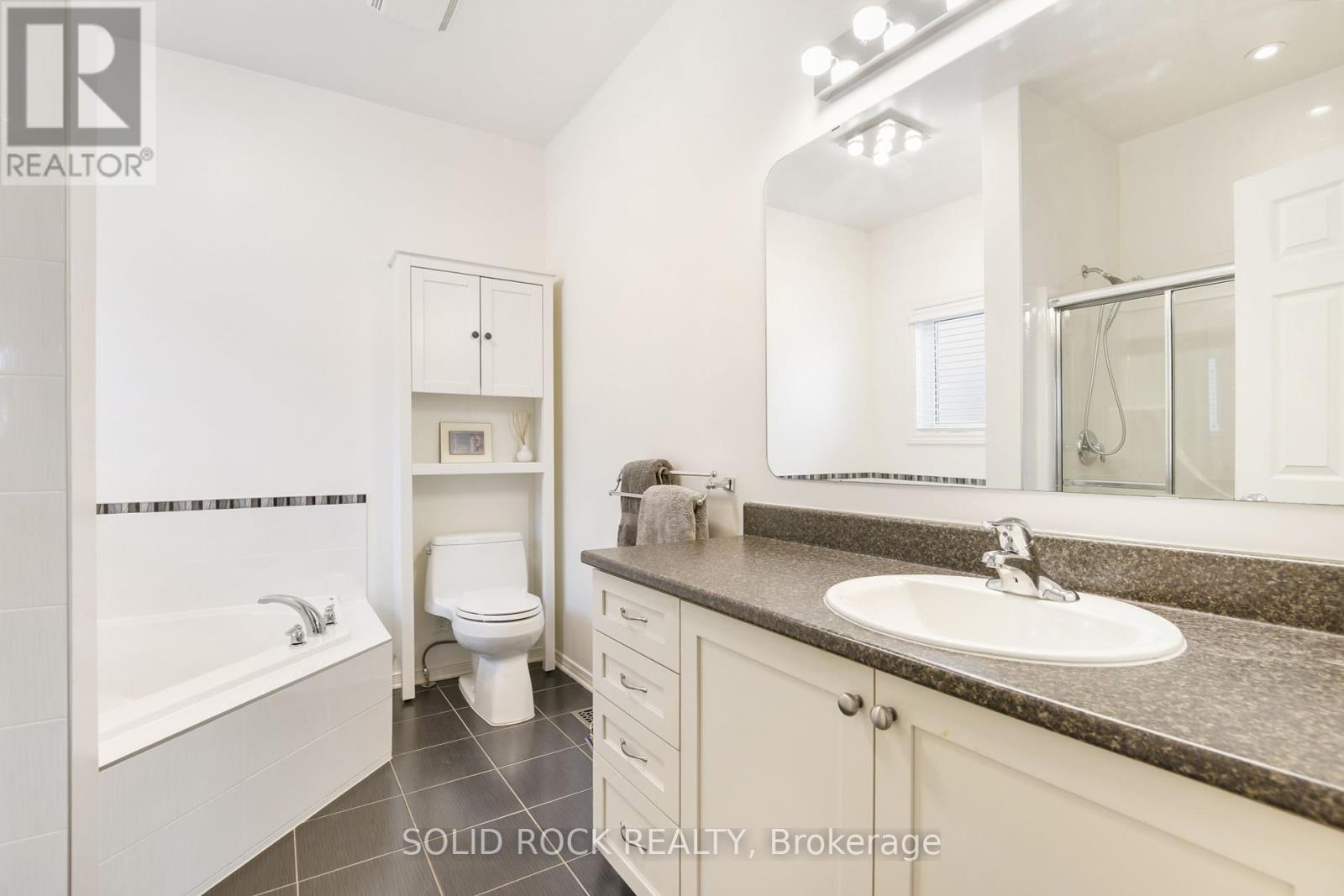 24 Moe Robillard Street, Arnprior, Ontario  K7S 0C2 - Photo 20 - X12465097