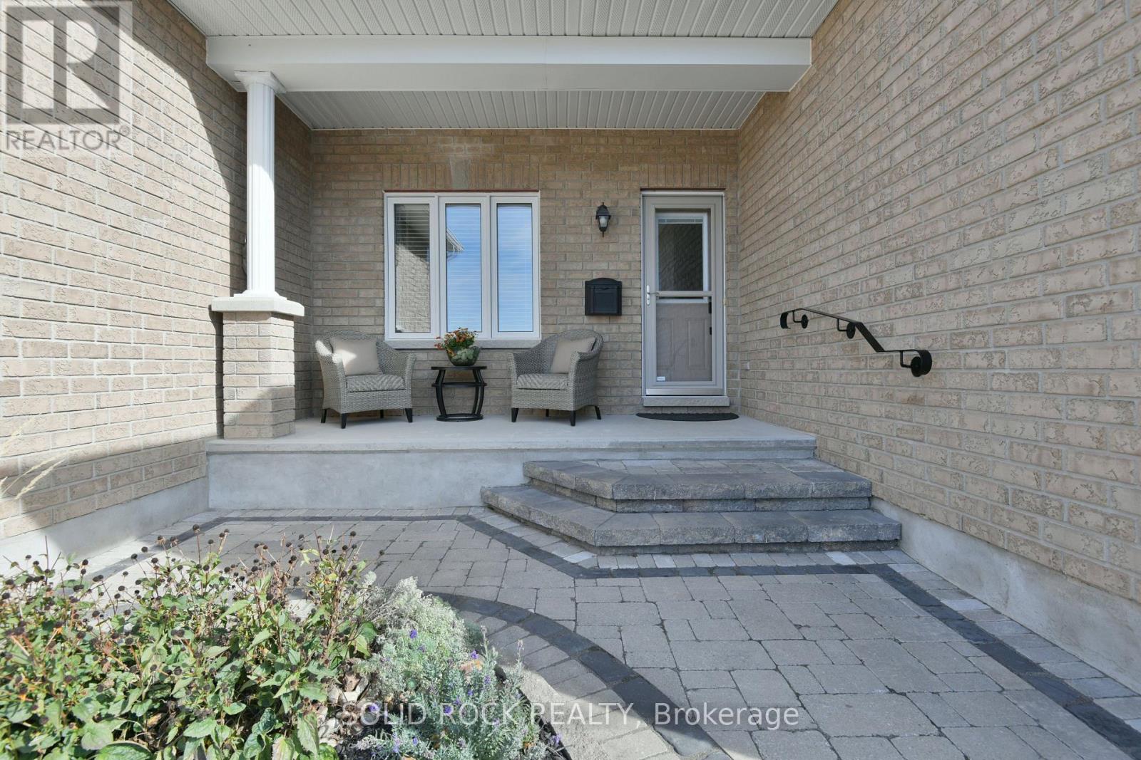 24 Moe Robillard Street, Arnprior, Ontario  K7S 0C2 - Photo 5 - X12465097