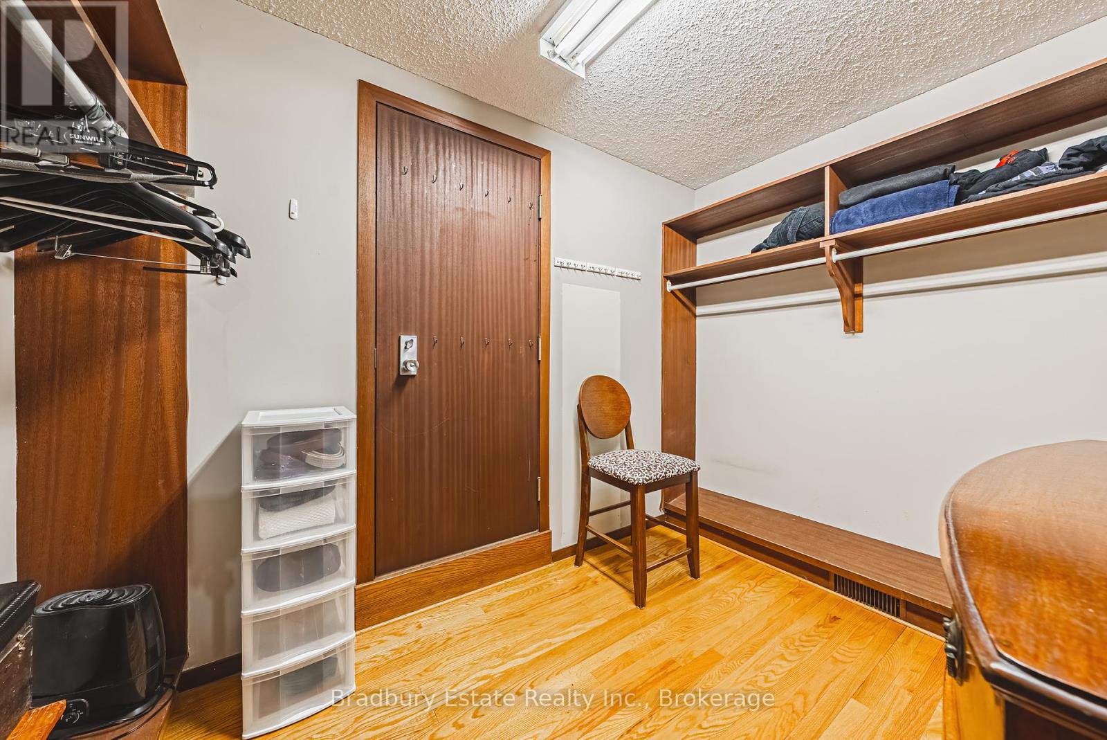128 Bunker Hill Drive, Hamilton, Ontario  L8K 5X5 - Photo 23 - X12464973