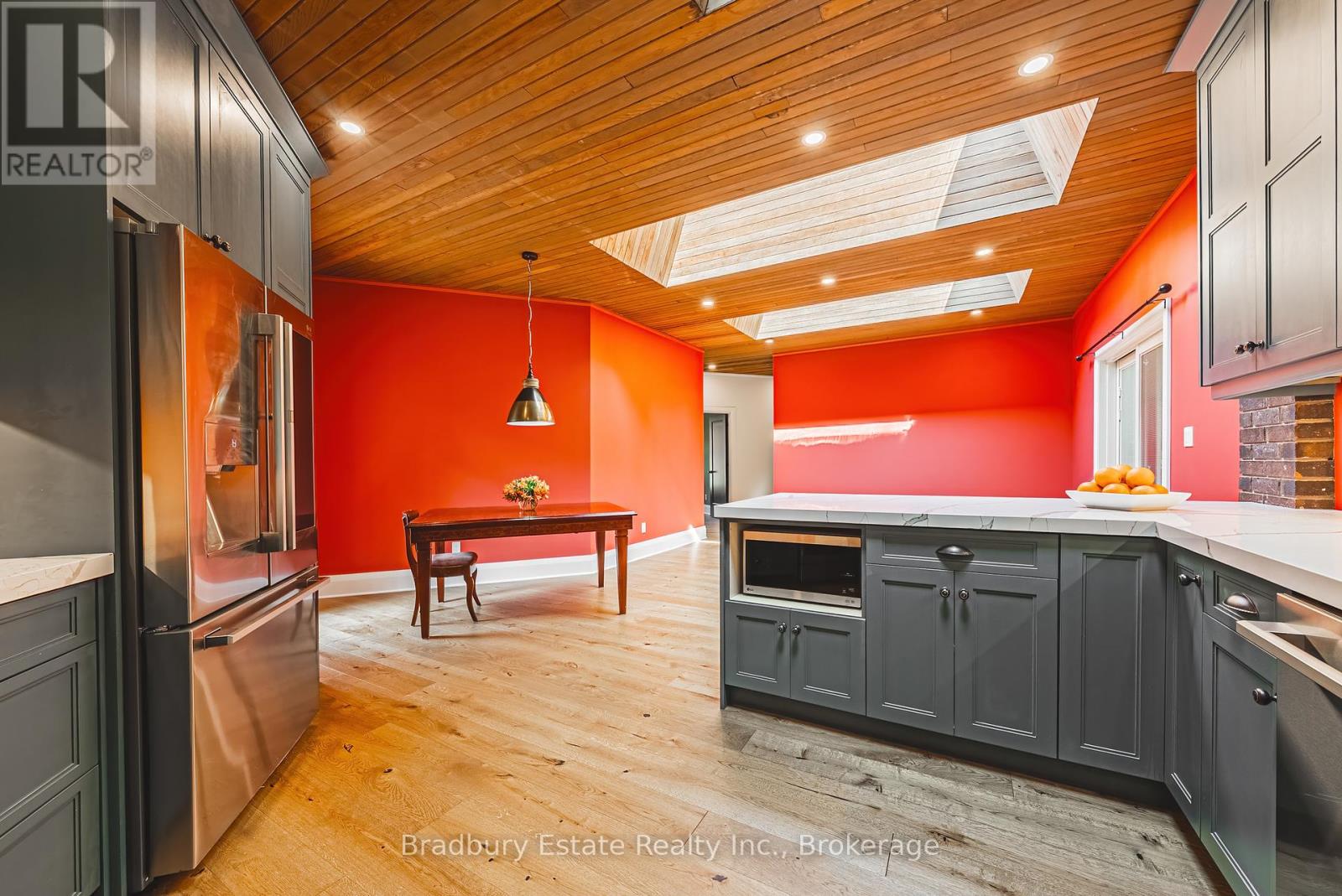 128 Bunker Hill Drive, Hamilton, Ontario  L8K 5X5 - Photo 37 - X12464973