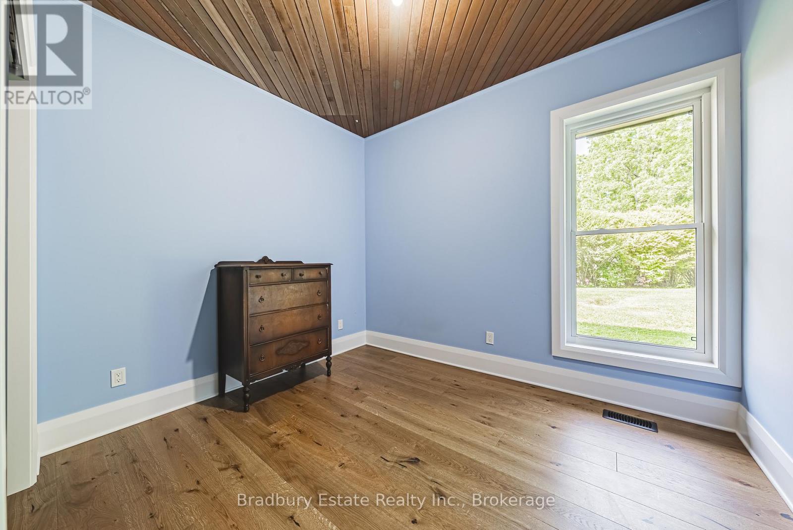 128 Bunker Hill Drive, Hamilton, Ontario  L8K 5X5 - Photo 39 - X12464973