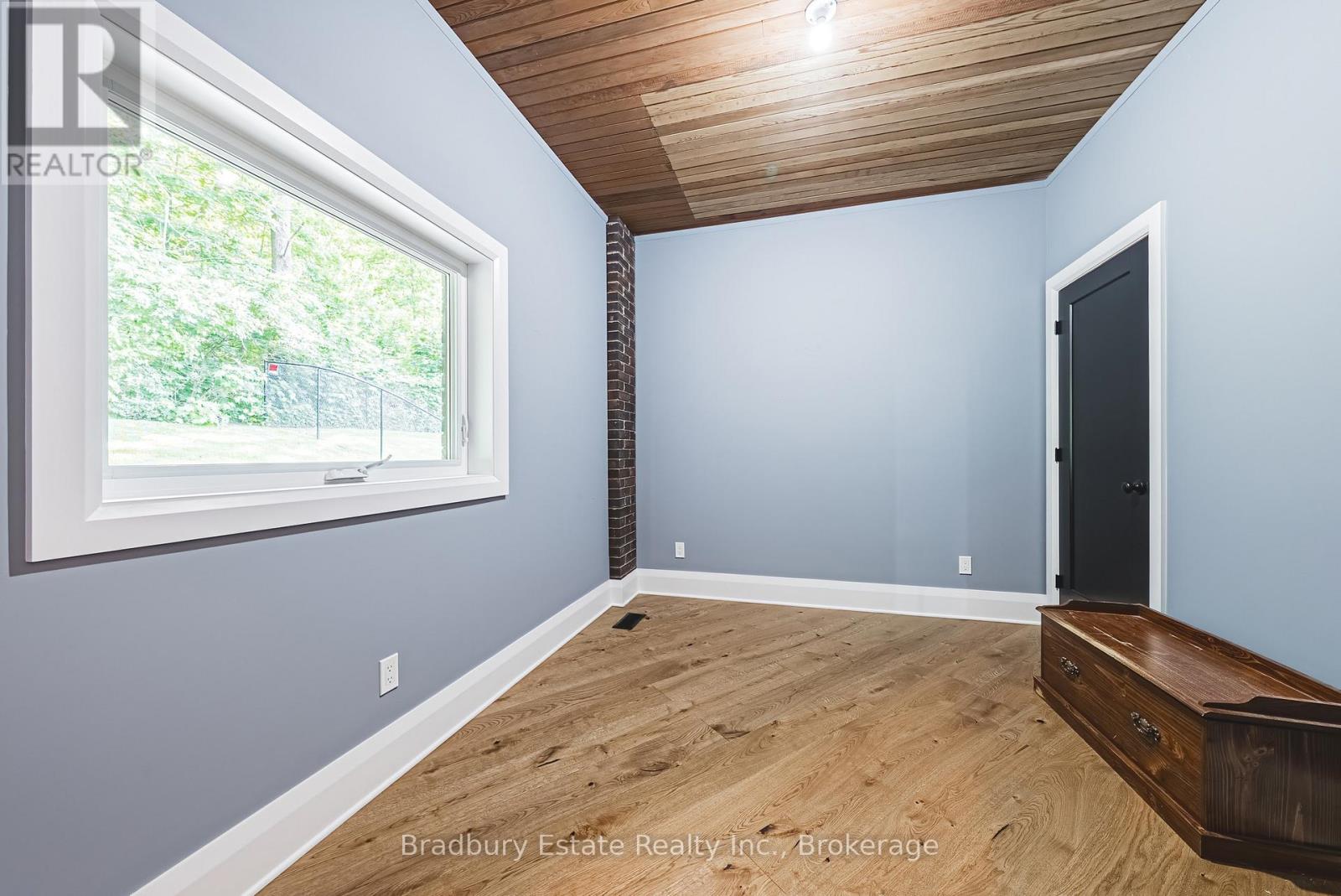 128 Bunker Hill Drive, Hamilton, Ontario  L8K 5X5 - Photo 41 - X12464973