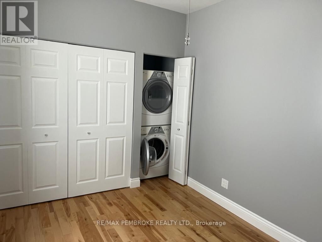 186 Pembroke Street E, Pembroke, Ontario  K8A 3J7 - Photo 31 - X12465112