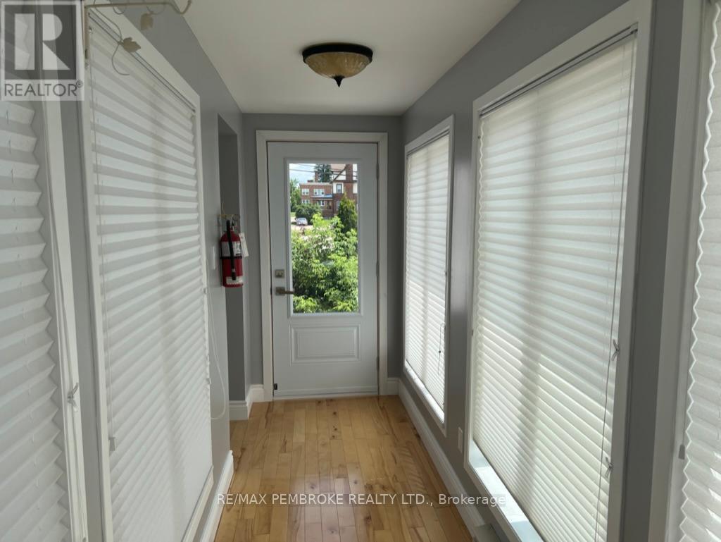 186 Pembroke Street E, Pembroke, Ontario  K8A 3J7 - Photo 37 - X12465112