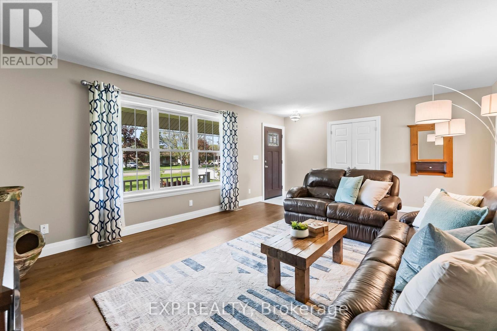 3725 Nigh Road, Fort Erie, Ontario  L0S 1N0 - Photo 9 - X12464974