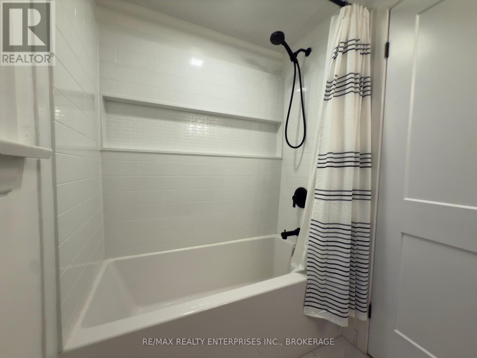 10 Antwerp Street, St. Catharines, Ontario  L2S 1J8 - Photo 18 - X12465104