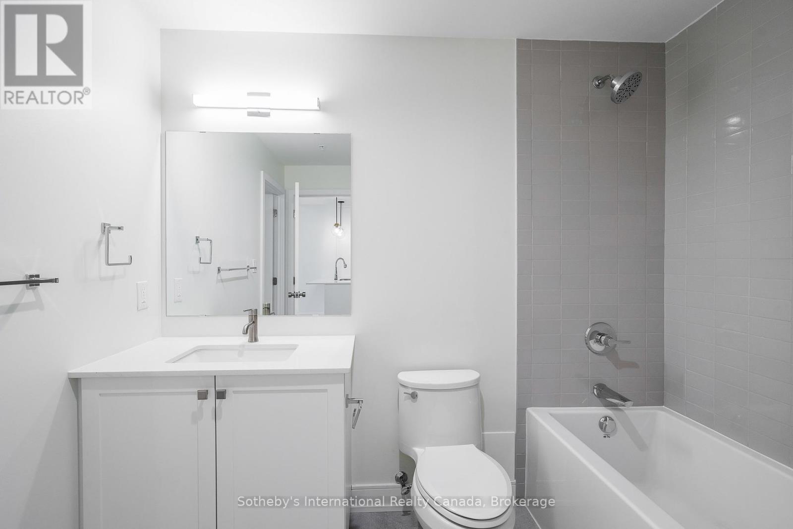 322 - 121 Mary Street, Clearview, Ontario  L0M 1G0 - Photo 6 - S12465069