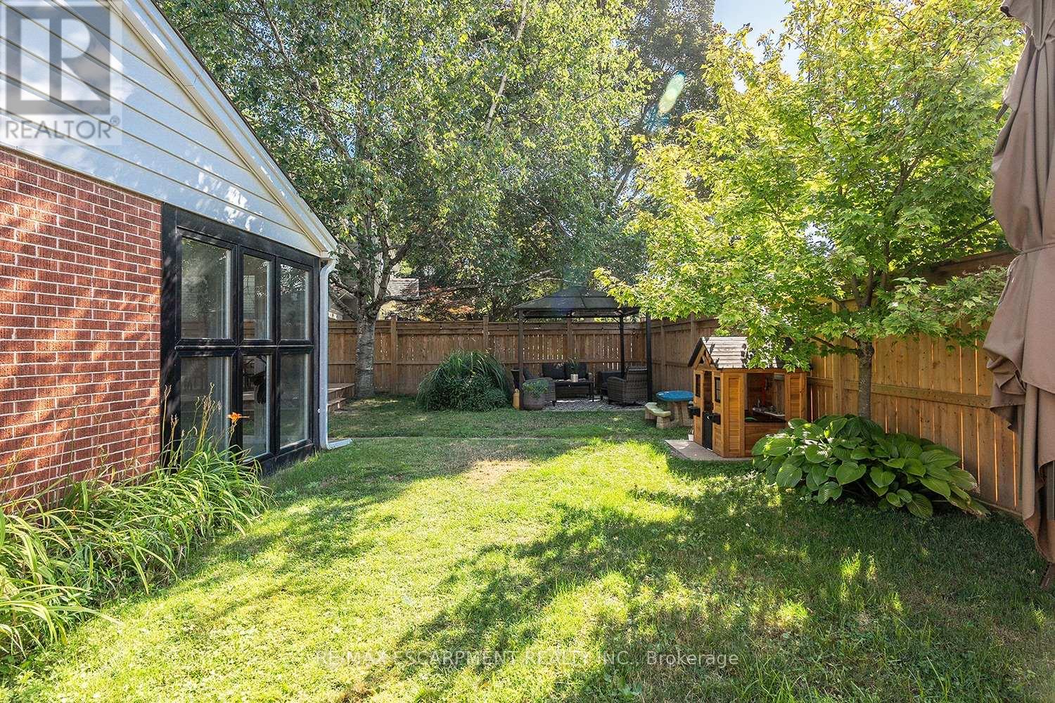 2061 Halton Place, Burlington (Brant), Ontario  L7R 1P8 - Photo 42 - W12464898