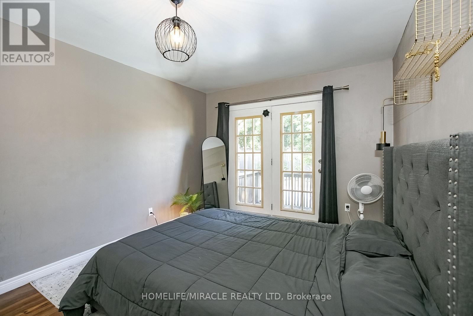 46 Reigate Avenue, Brampton, Ontario  L6V 2E3 - Photo 20 - W12464900