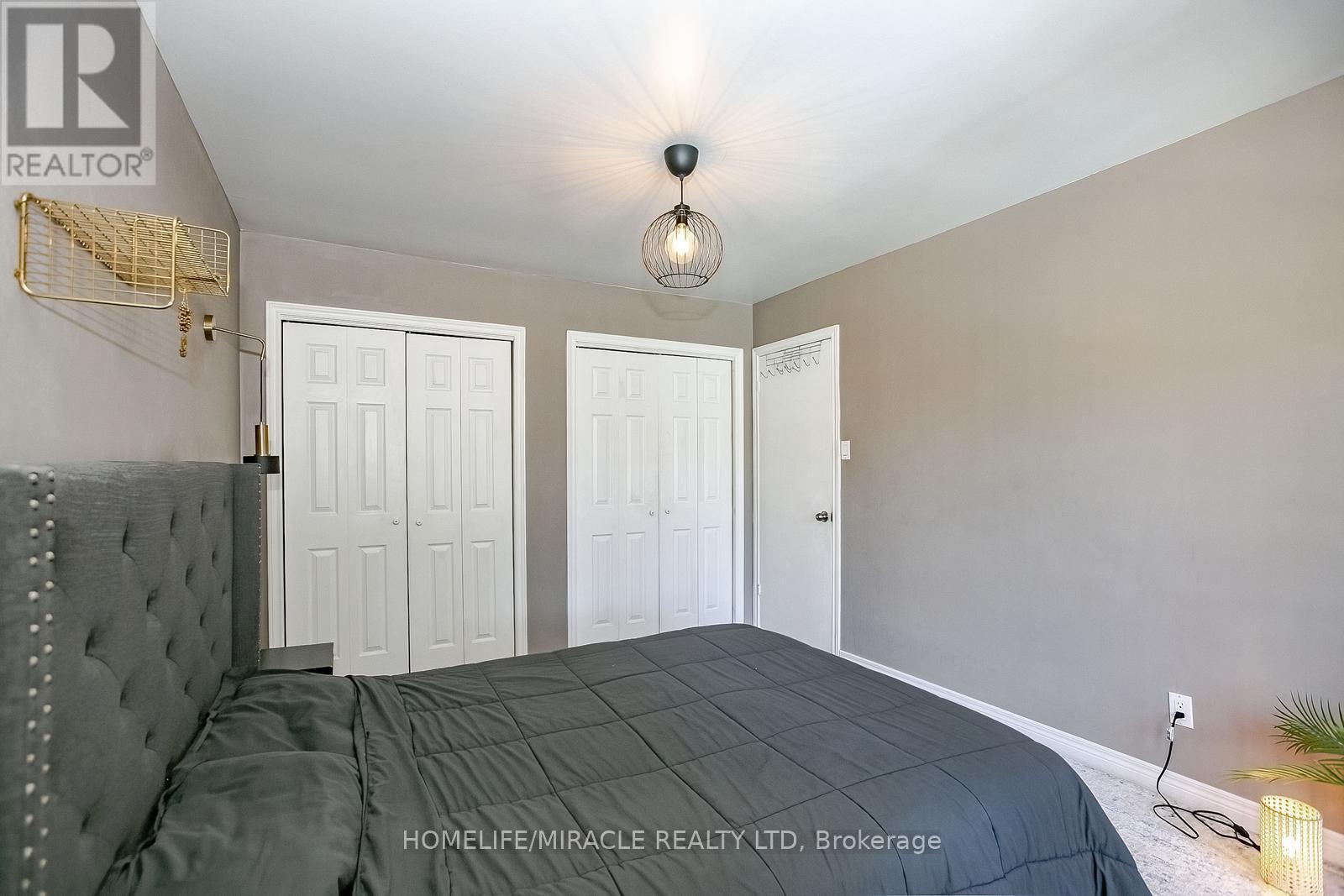 46 Reigate Avenue, Brampton, Ontario  L6V 2E3 - Photo 21 - W12464900