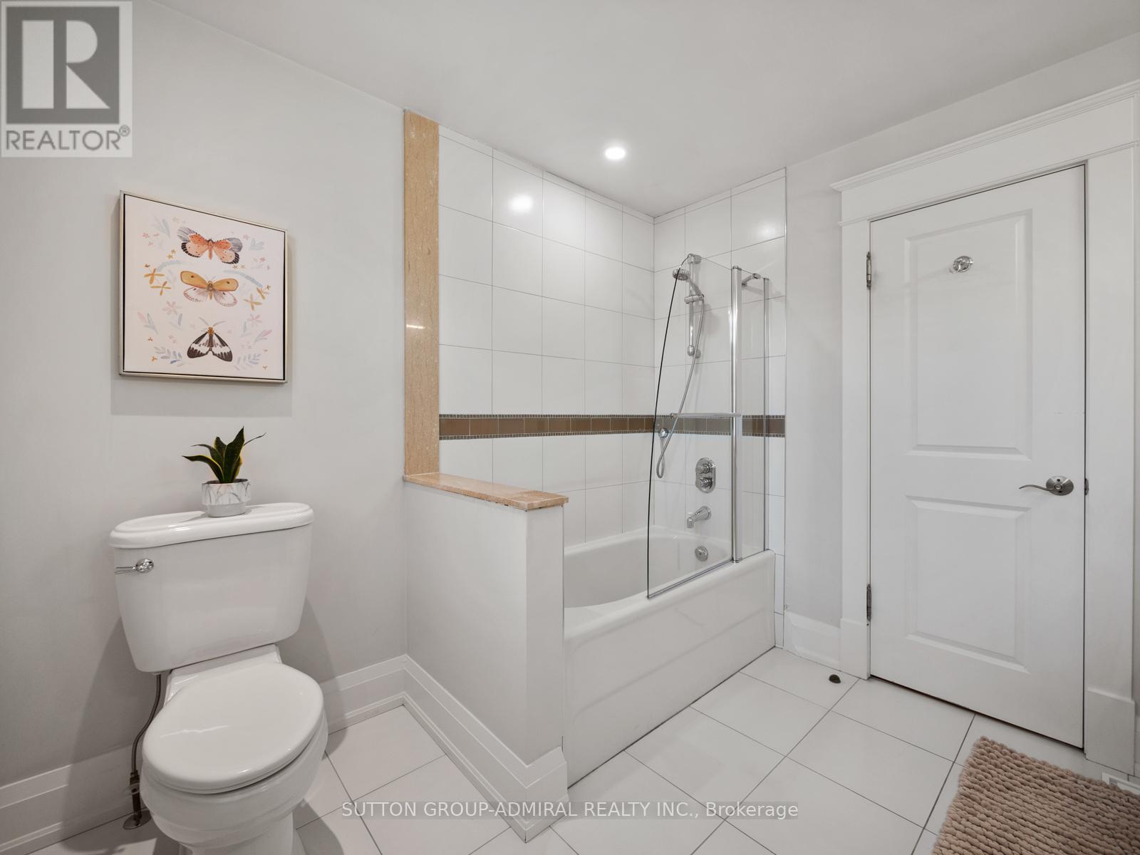 26 Puckeridge Crescent, Toronto (Eringate-Centennial-West Deane), Ontario  M9B 3A2 - Photo 30 - W12464929