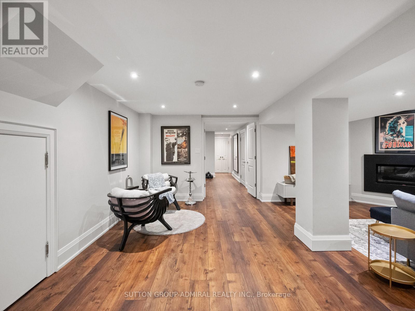 26 Puckeridge Crescent, Toronto (Eringate-Centennial-West Deane), Ontario  M9B 3A2 - Photo 32 - W12464929