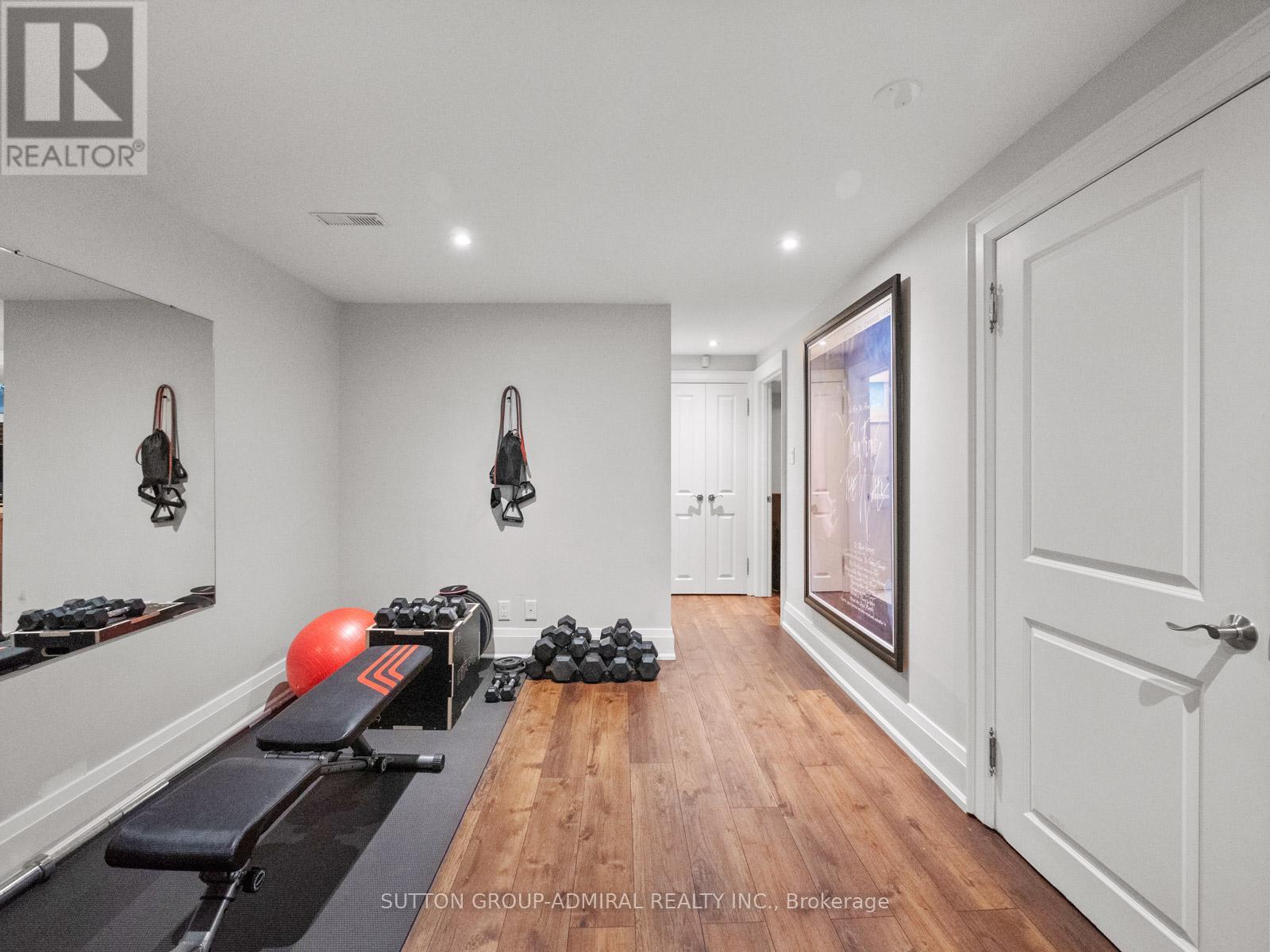 26 Puckeridge Crescent, Toronto (Eringate-Centennial-West Deane), Ontario  M9B 3A2 - Photo 35 - W12464929