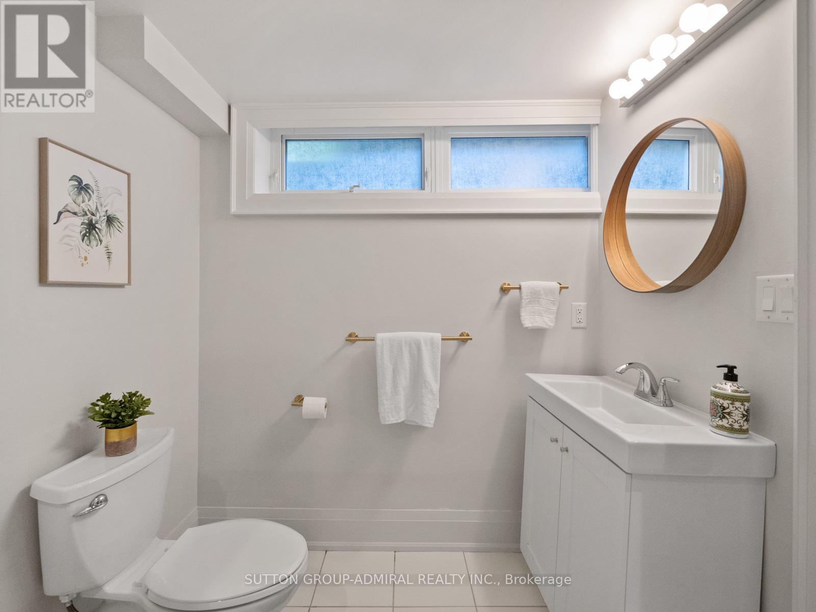 26 Puckeridge Crescent, Toronto (Eringate-Centennial-West Deane), Ontario  M9B 3A2 - Photo 39 - W12464929