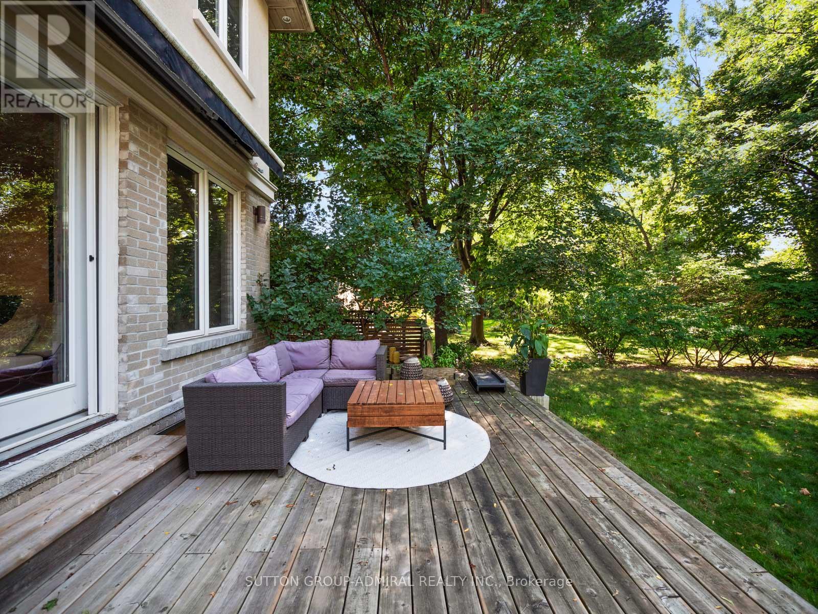 26 Puckeridge Crescent, Toronto (Eringate-Centennial-West Deane), Ontario  M9B 3A2 - Photo 41 - W12464929