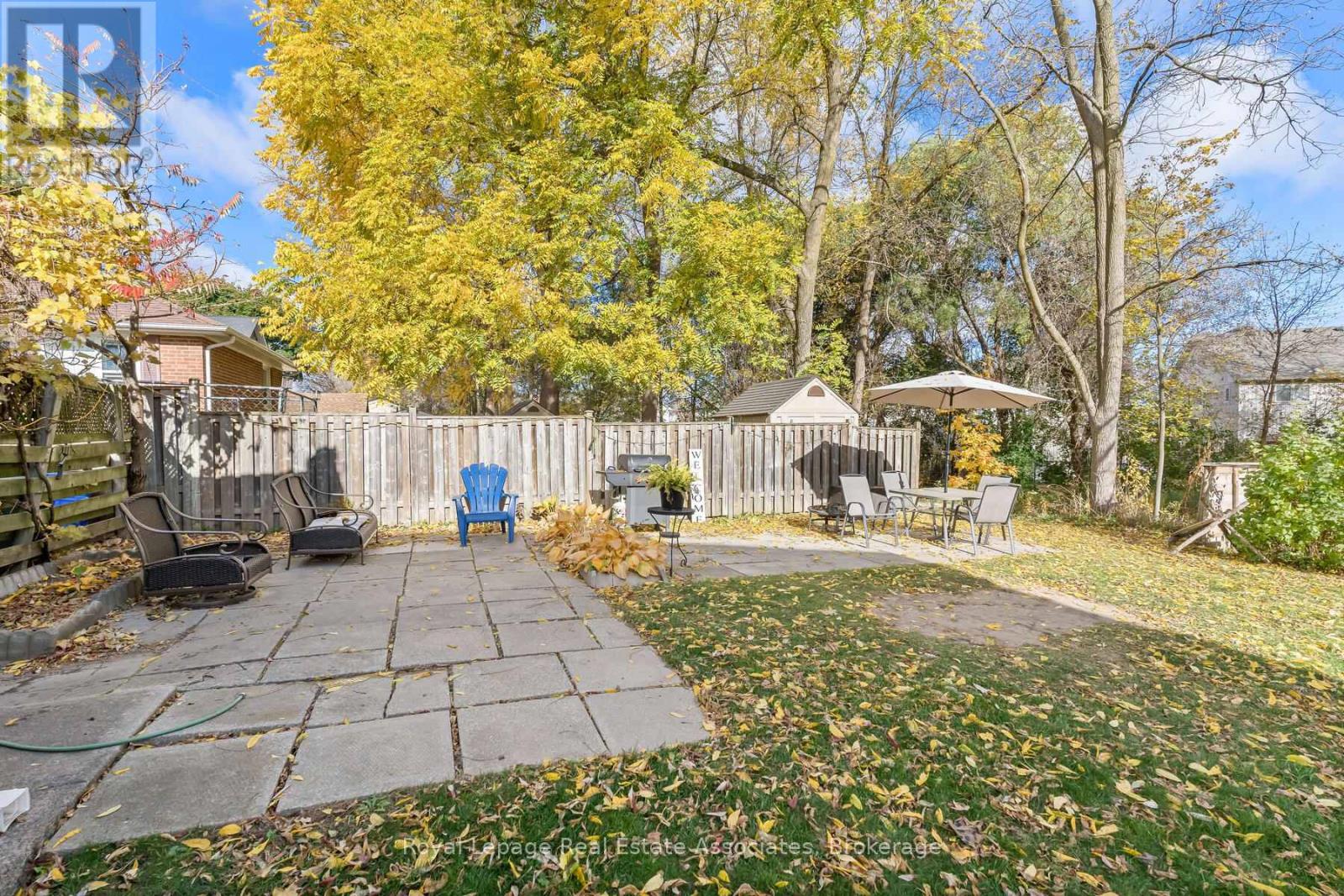 17 Academy Road, Halton Hills (Georgetown), Ontario  L7G 3N7 - Photo 19 - W12464936