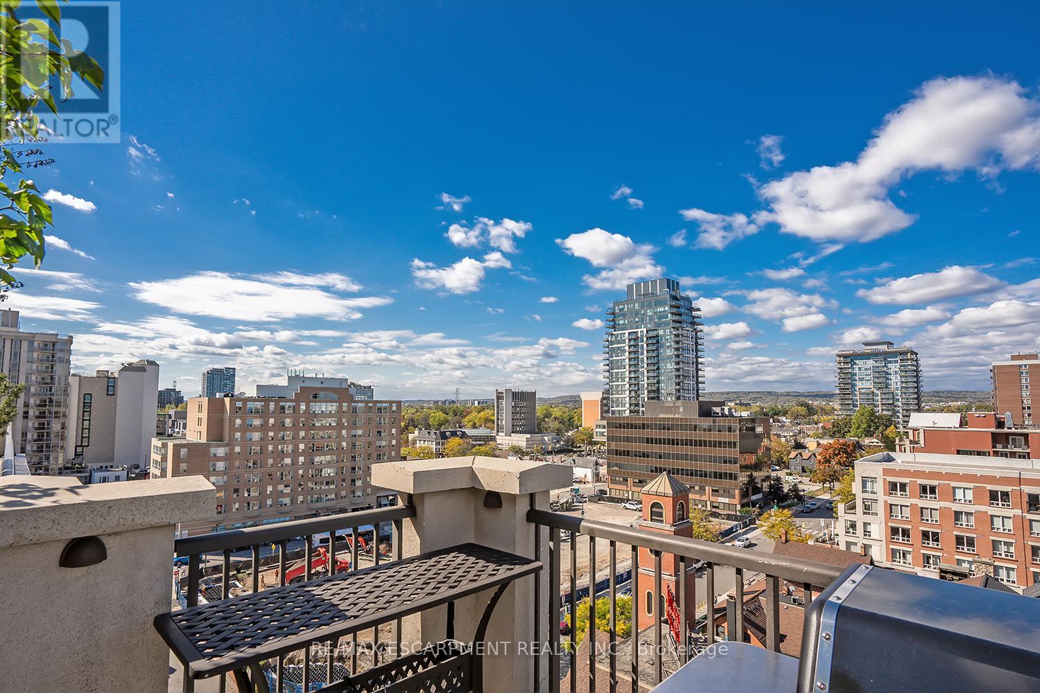 210 - 399 Elizabeth Street, Burlington, Ontario  L7R 0A4 - Photo 44 - W12464944