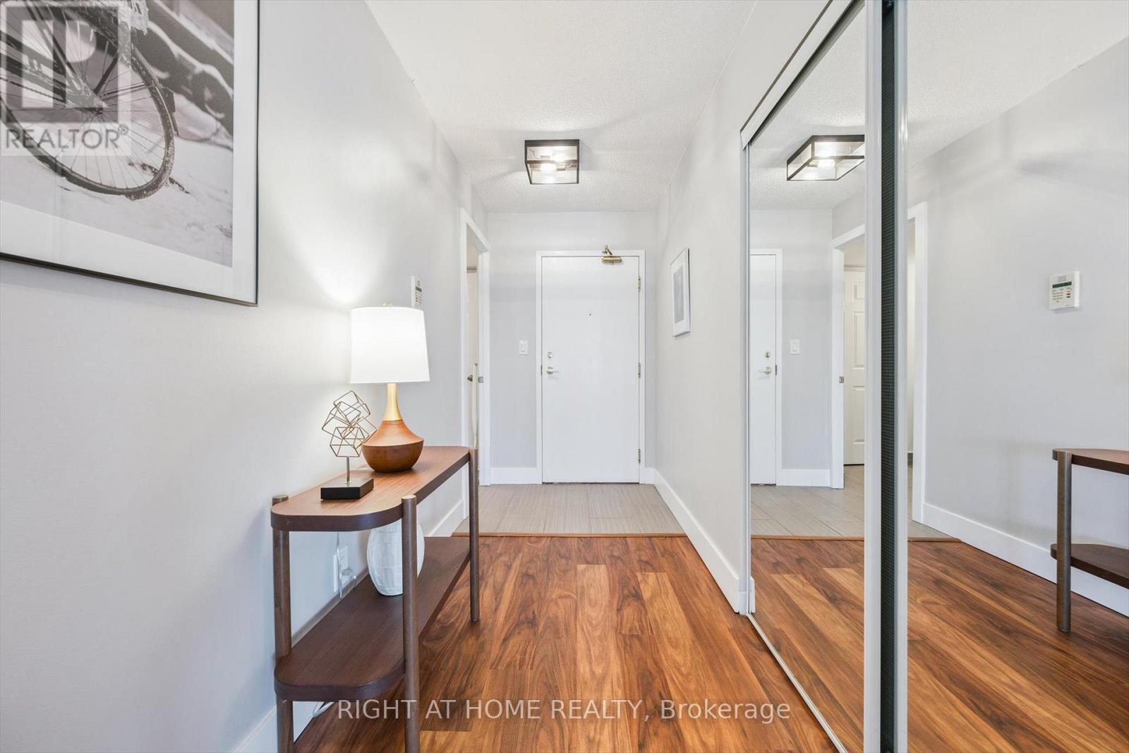 304 - 190 Manitoba Street, Toronto (Mimico), Ontario  M8Y 3Y8 - Photo 14 - W12464948