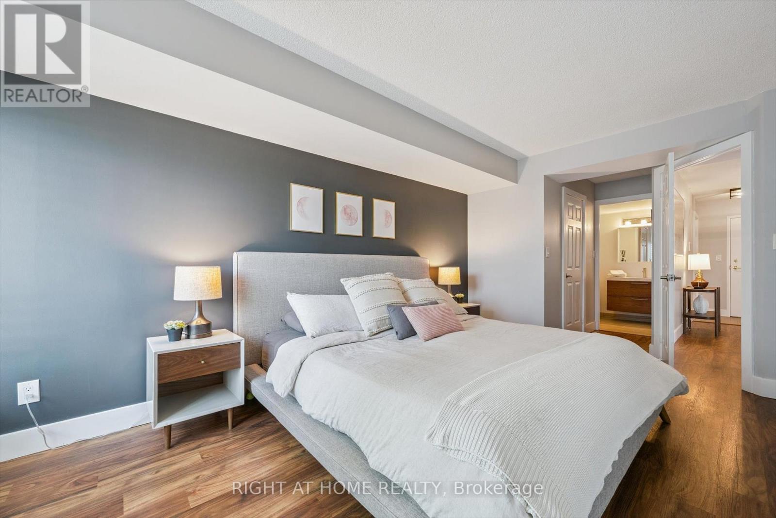 304 - 190 Manitoba Street, Toronto (Mimico), Ontario  M8Y 3Y8 - Photo 18 - W12464948