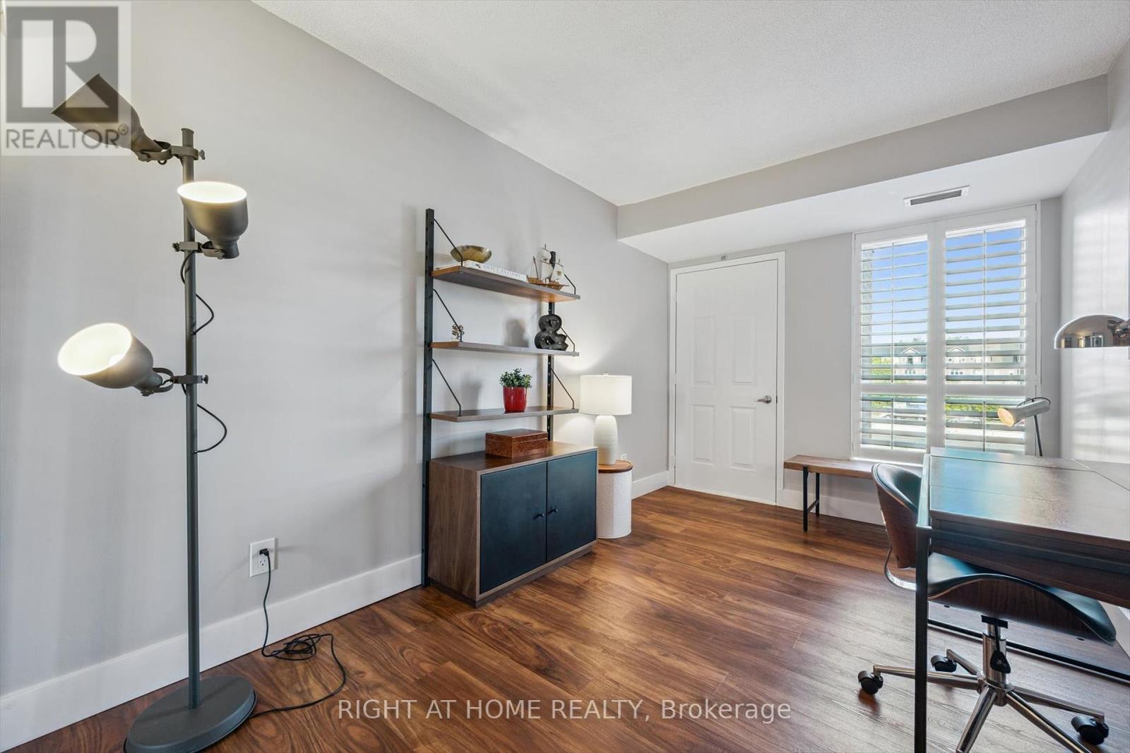 304 - 190 Manitoba Street, Toronto (Mimico), Ontario  M8Y 3Y8 - Photo 22 - W12464948