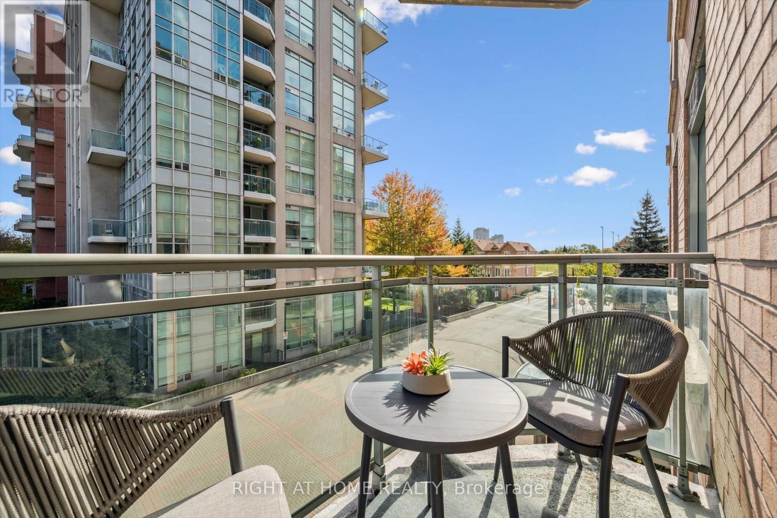 304 - 190 Manitoba Street, Toronto (Mimico), Ontario  M8Y 3Y8 - Photo 24 - W12464948