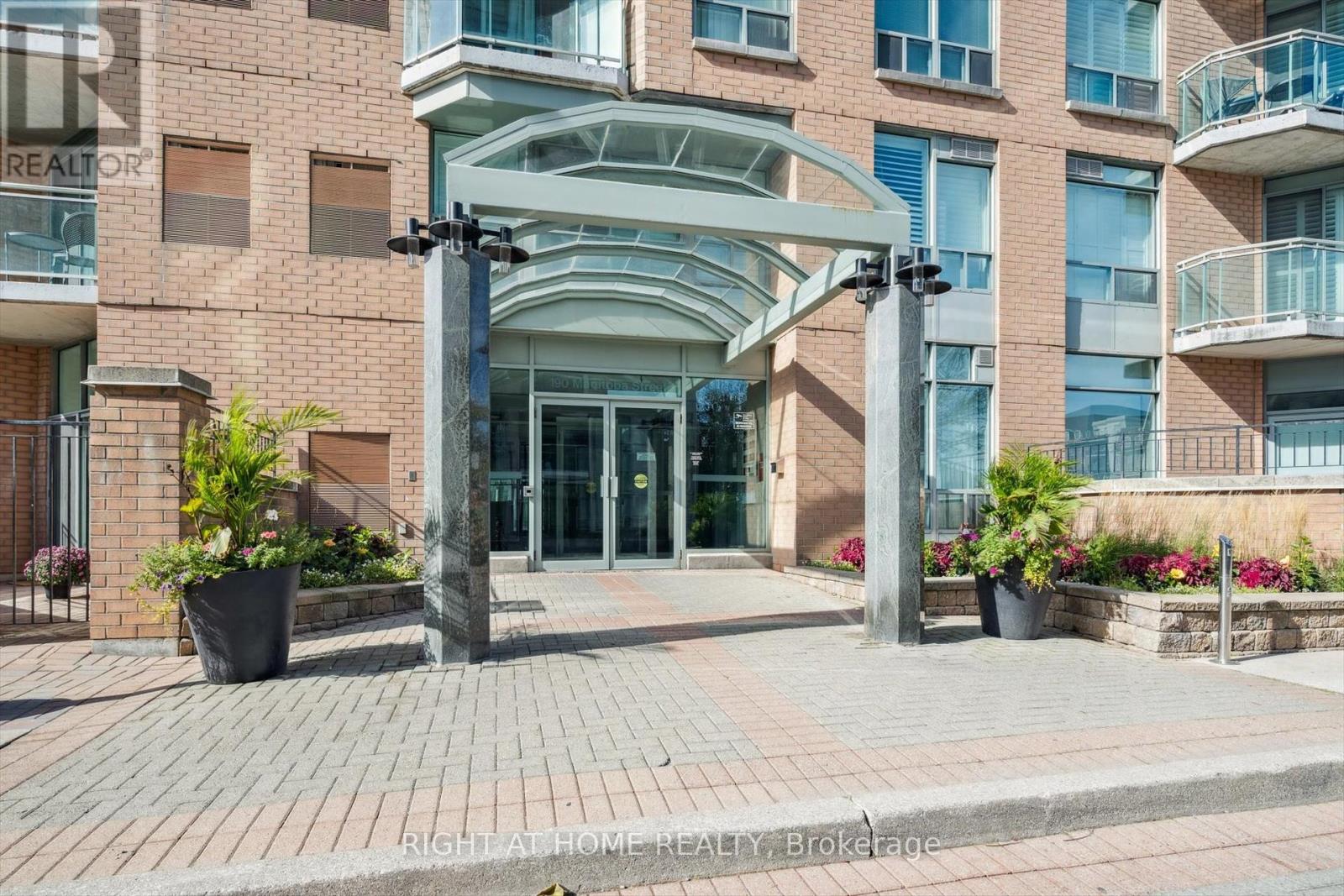 304 - 190 Manitoba Street, Toronto (Mimico), Ontario  M8Y 3Y8 - Photo 32 - W12464948